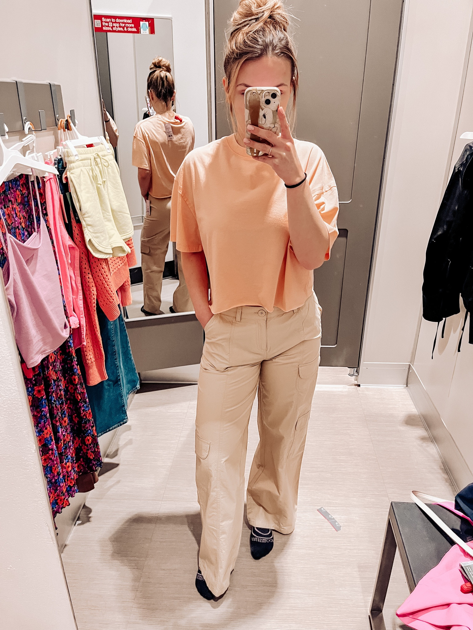 Xs in the pants, medium in the top! 

#LTKSale #LTKSeasonal #LTKFind