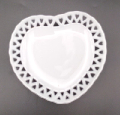 Two's Company White 'Lace' Heart Shaped Cutout Wall Plate Decor Cottage Core | eBay US