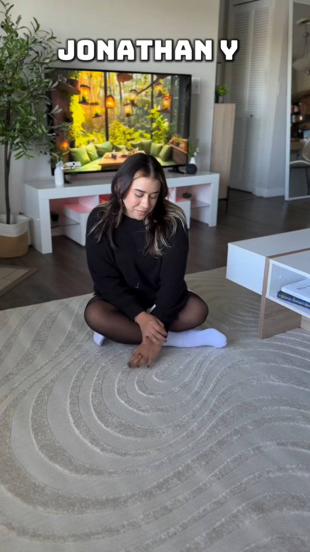 Loving my new rug from @jonathany_official 

This is the perfect piece that my living room needed, the quality is incredible and I love how beautiful the design is😍

Follow @jonathany_official and see the beautiful products they have 🤩

Rug link: https://amzn.to/4j5cnqD

https://jonathany.com/collections/rugs/products/maribo-abstract-groovy-striped-area-rug?variant=46108489285884

#rug #newrug #livingroomrug #livingroomdecor #homedecor #homedecoration #decorinspo #decorideas