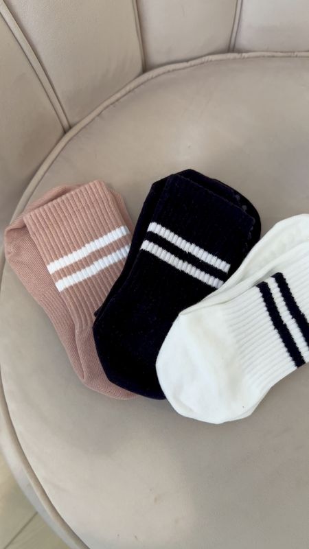 Aesthetic grippy Pilates socks for $10

Pilates socks, Pilates princess, sock pack, tall socks, Amazon finds, Amazon socks, long socks, Whitney wiley, workout outfit, workout fit, Pilates outfit, Pilates set, yoga outfit, yoga look, workout accessories, Pilates accessories 

#LTKsalealert #LTKfindsunder50 #LTKfitness