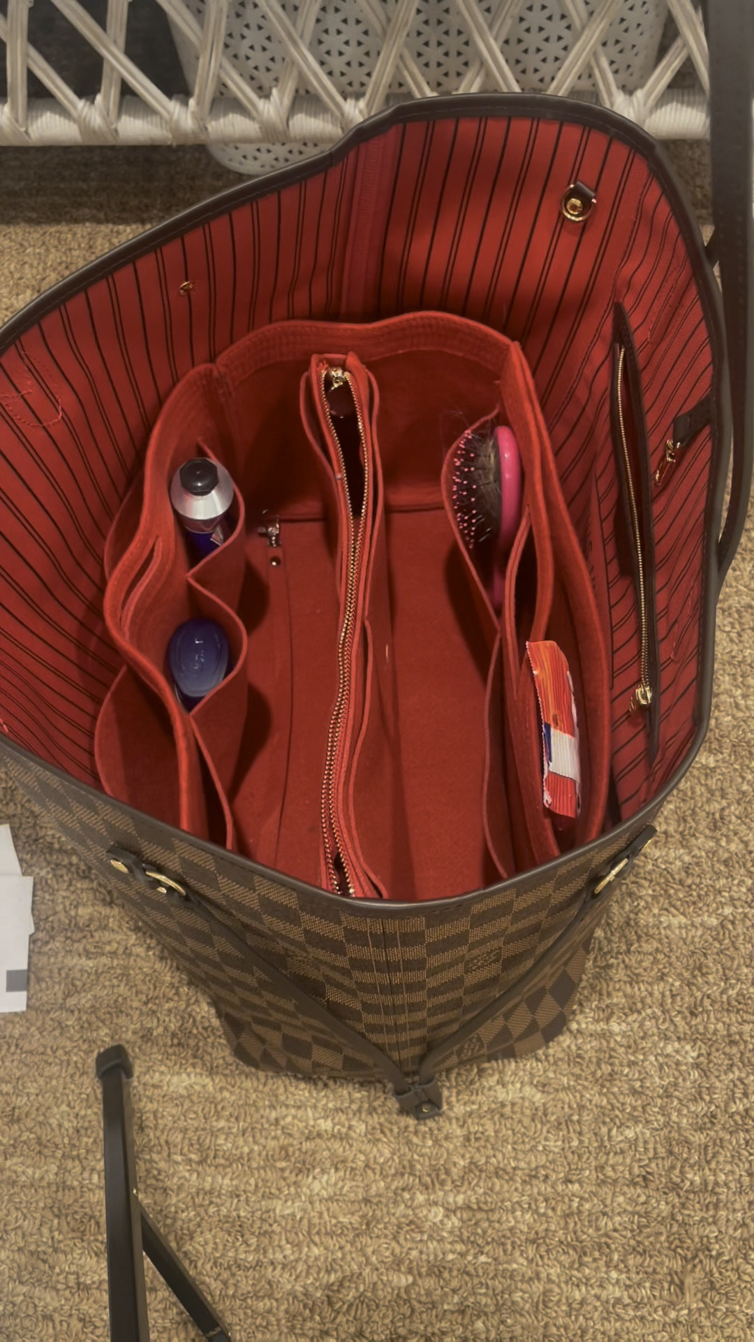 tote bag organizer !! keeps my bag clean & organized! perfect for traveling ! 