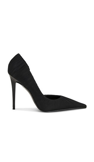 Steve Madden Elegant Pump in Black. - size 9.5 | Revolve Clothing (Global)