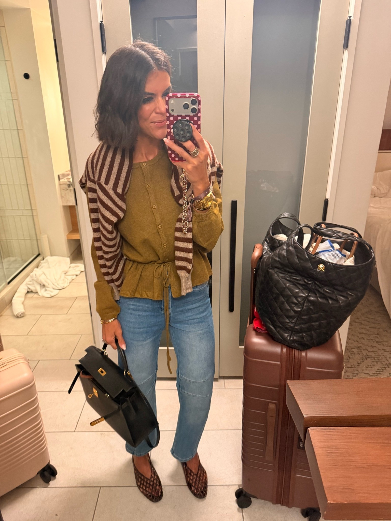 Today’s travel fit - size small in sweaters, xs in jeans

#LTKdayinmylife #LTKgrwm #LTKootd