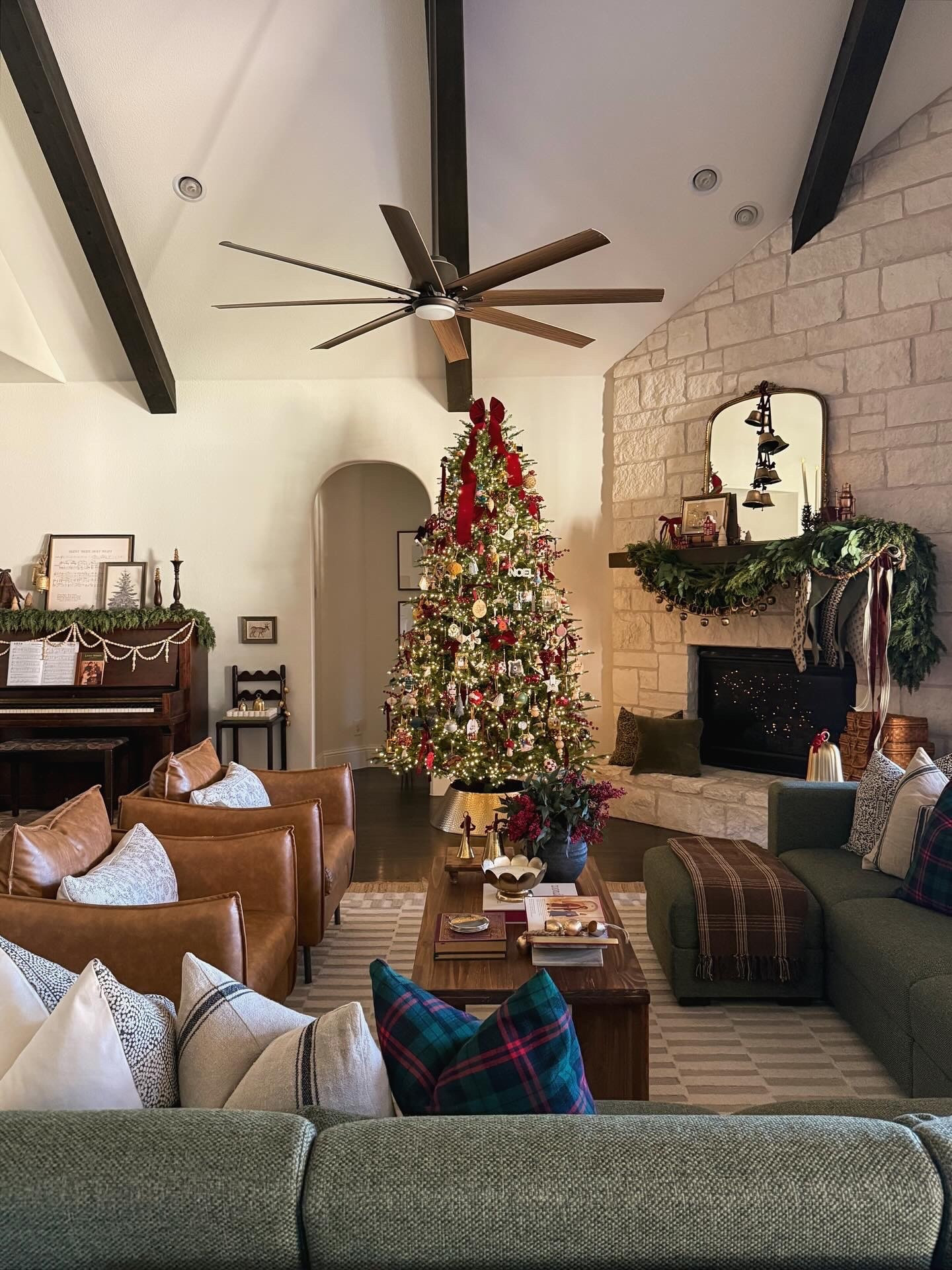 Christmas living room 

#LTKHoliday #LTKHome