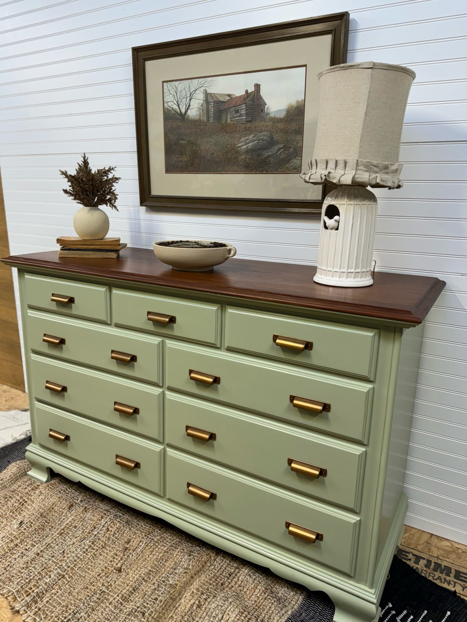 Here are all the products I used in my most recent furniture flip!