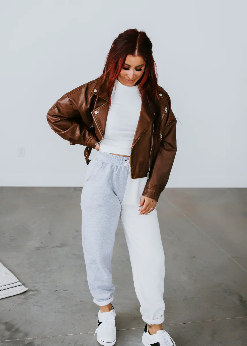Ultra Soft Colorblock Sweatpants by Chelsea DeBoer | Lauriebelles