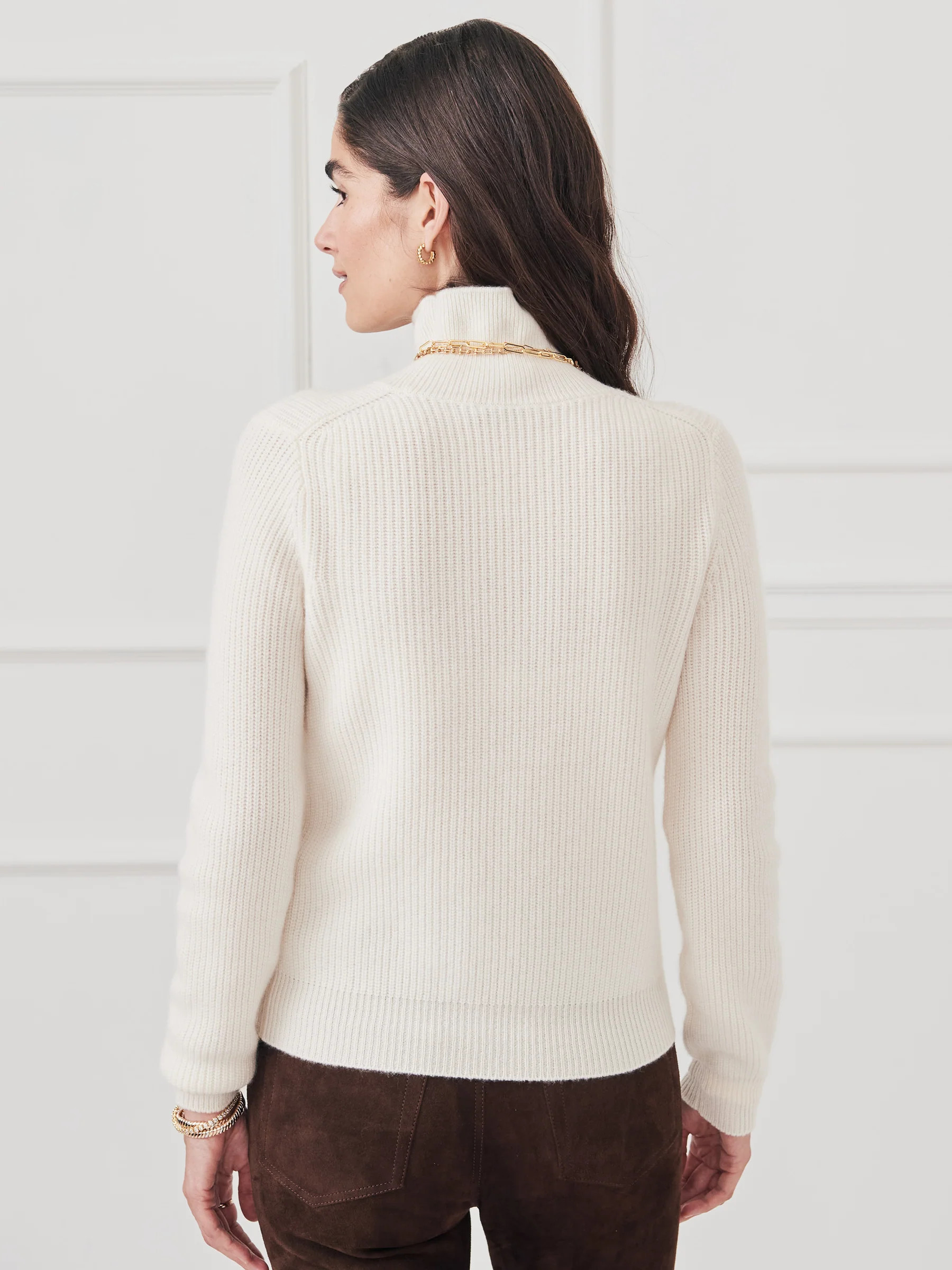 Amelia Cashmere Turtleneck | J.McLaughlin