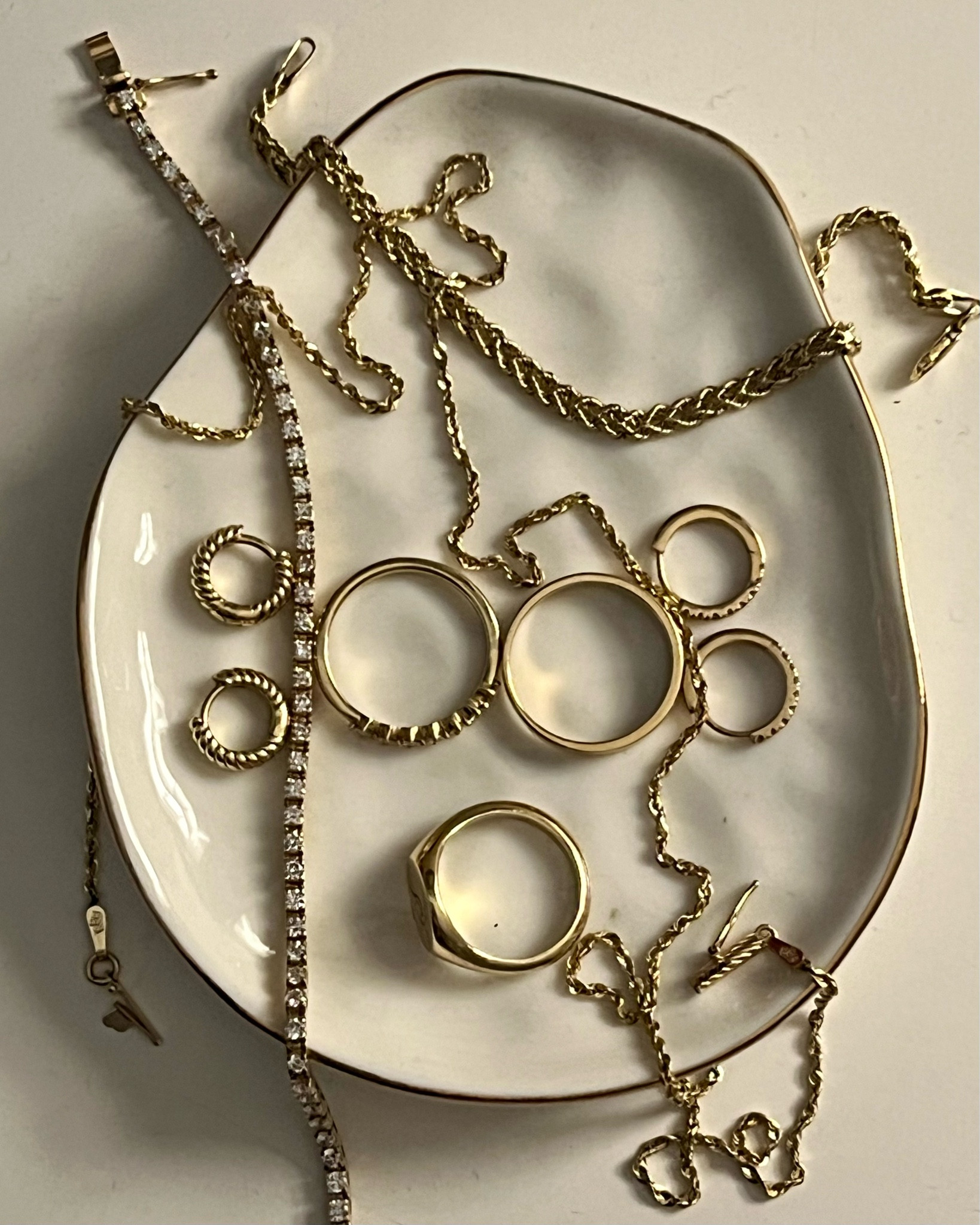 jewelry dish

#LTKBeauty #LTKVideo #LTKFindsUnder100