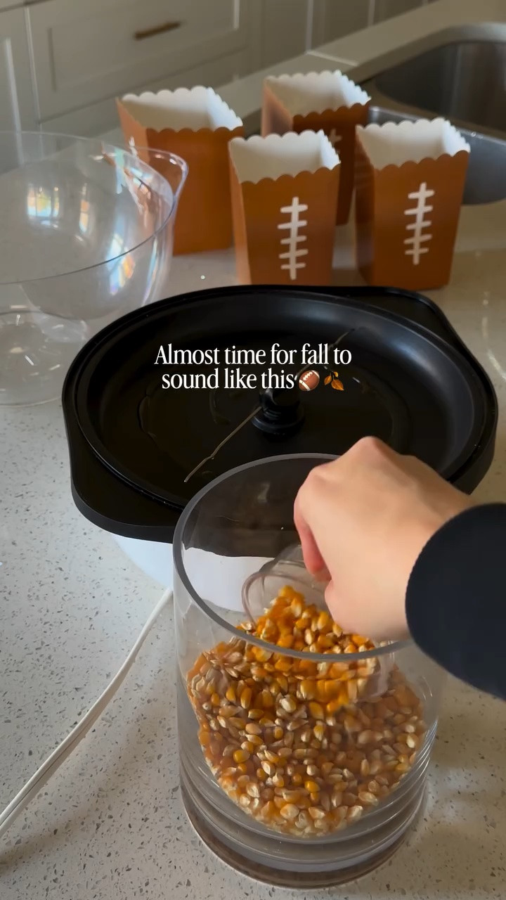 I officially joined my first Ladies Fantasy Football League and, honestly, I have no idea what I’m doing 😂 But if I’m going to learn, I’m going to do it with a good game-day setup and this popcorn machine has quickly become a favorite.

Fresh popcorn, football on, and a little friendly competition with the ladies…I think I can get behind this. 🍿🏈

#footballseason #fantasyfootball #gameday #popcornmachine