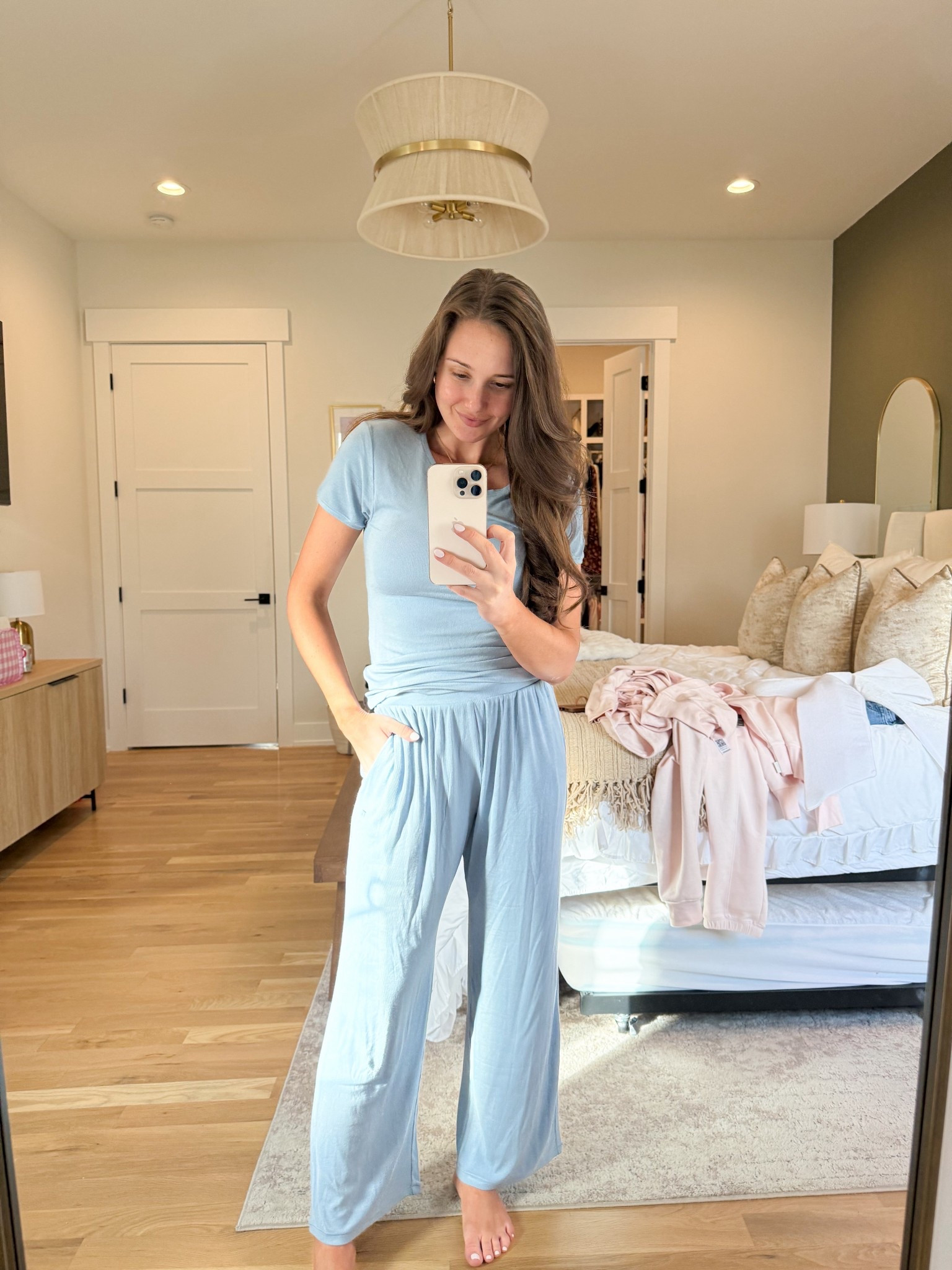 Loveee this lounge set. It is SO soft! Wearing a medium! 