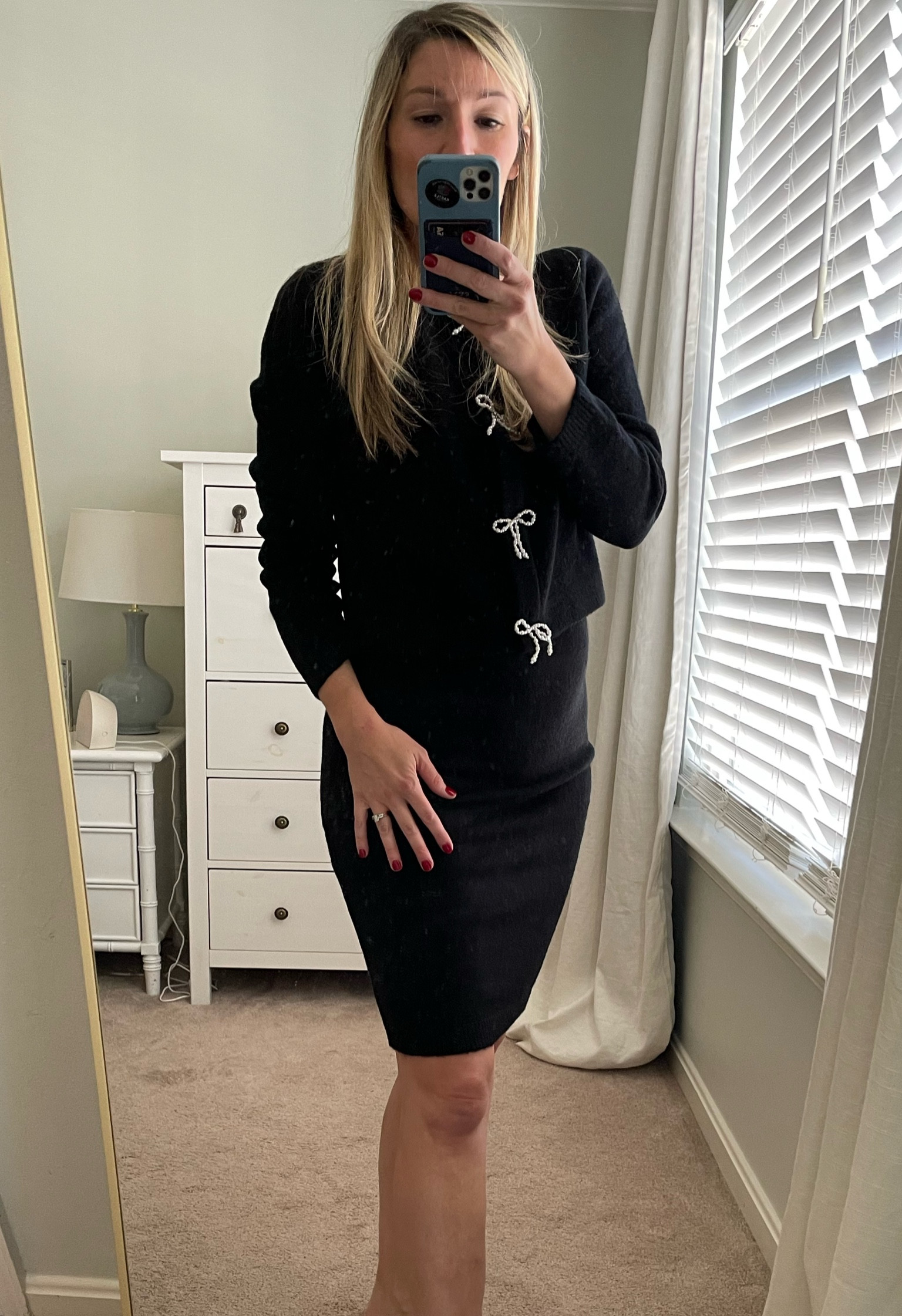 This set is unfortunately sold out but linking it so you can sign up for notifications if they restock! It’s so good. Also linking some other H&M Mama sets equally as good!

#bumpfriendly #pregnant #pregnancy #holidays #holidayoutfits #holidayparties

#LTKBump #LTKFindsUnder100 #LTKHoliday