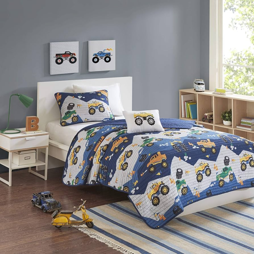 Mi Zone Kids Nash Reversible Quilt Set, Vibrant Fun Design, Lightweight All Season Children Beddi... | Amazon (US)