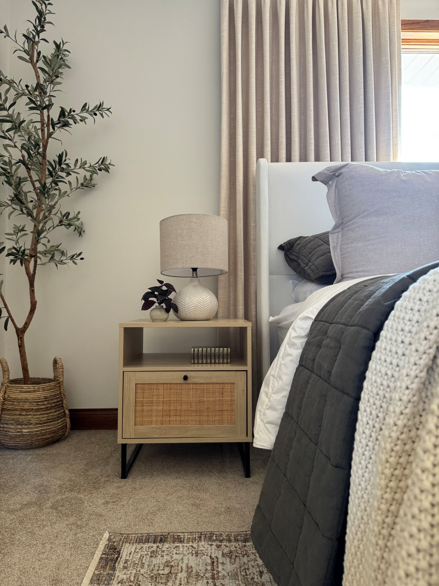 Bedroom 🤍

#LTKSaleAlert #LTKHome