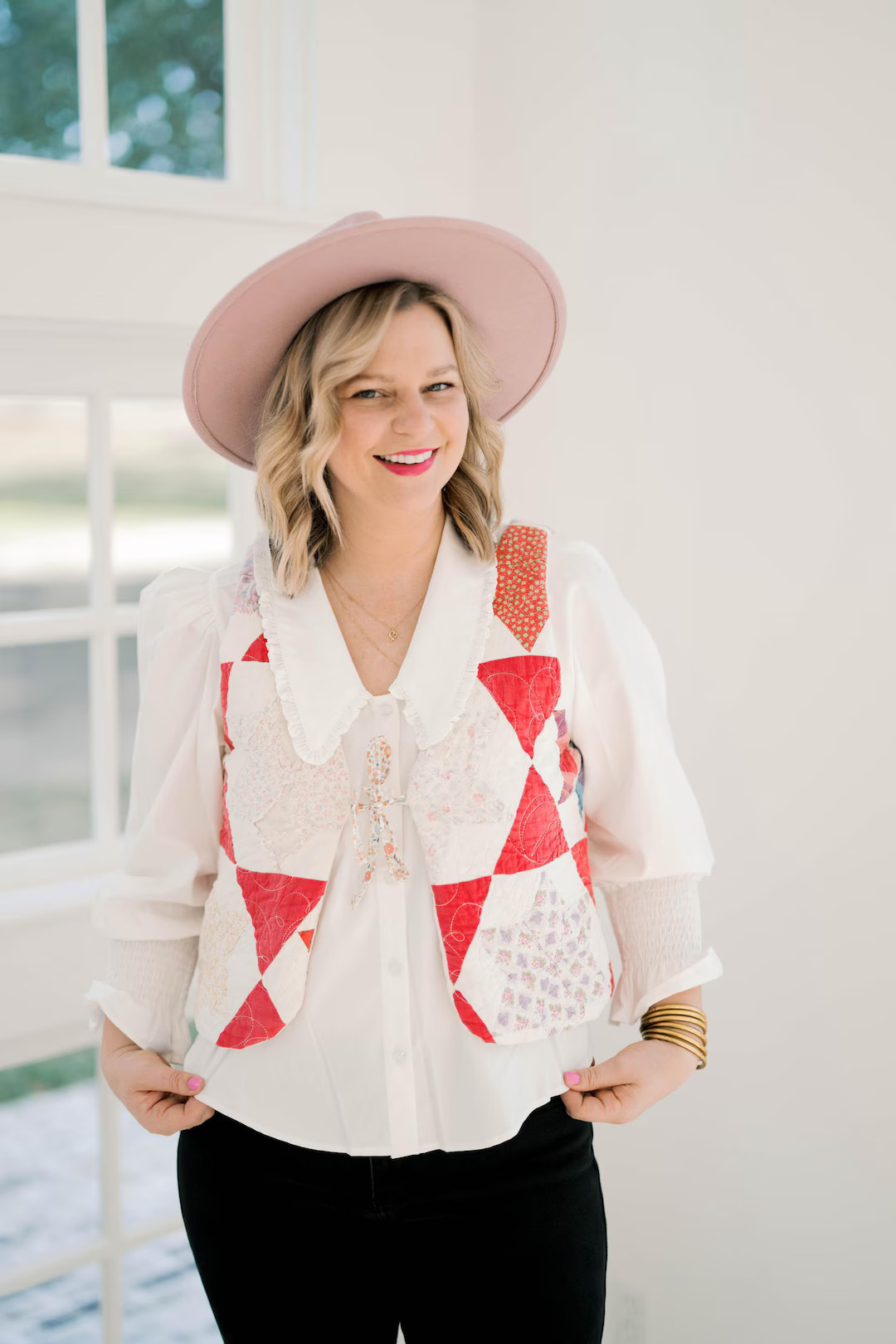 SMALL | Red Star Vintage Quilt Vest (the Lucille) | Vintage Vest | Quilted Vest | UPCYCLED Cutter... | Etsy (US)