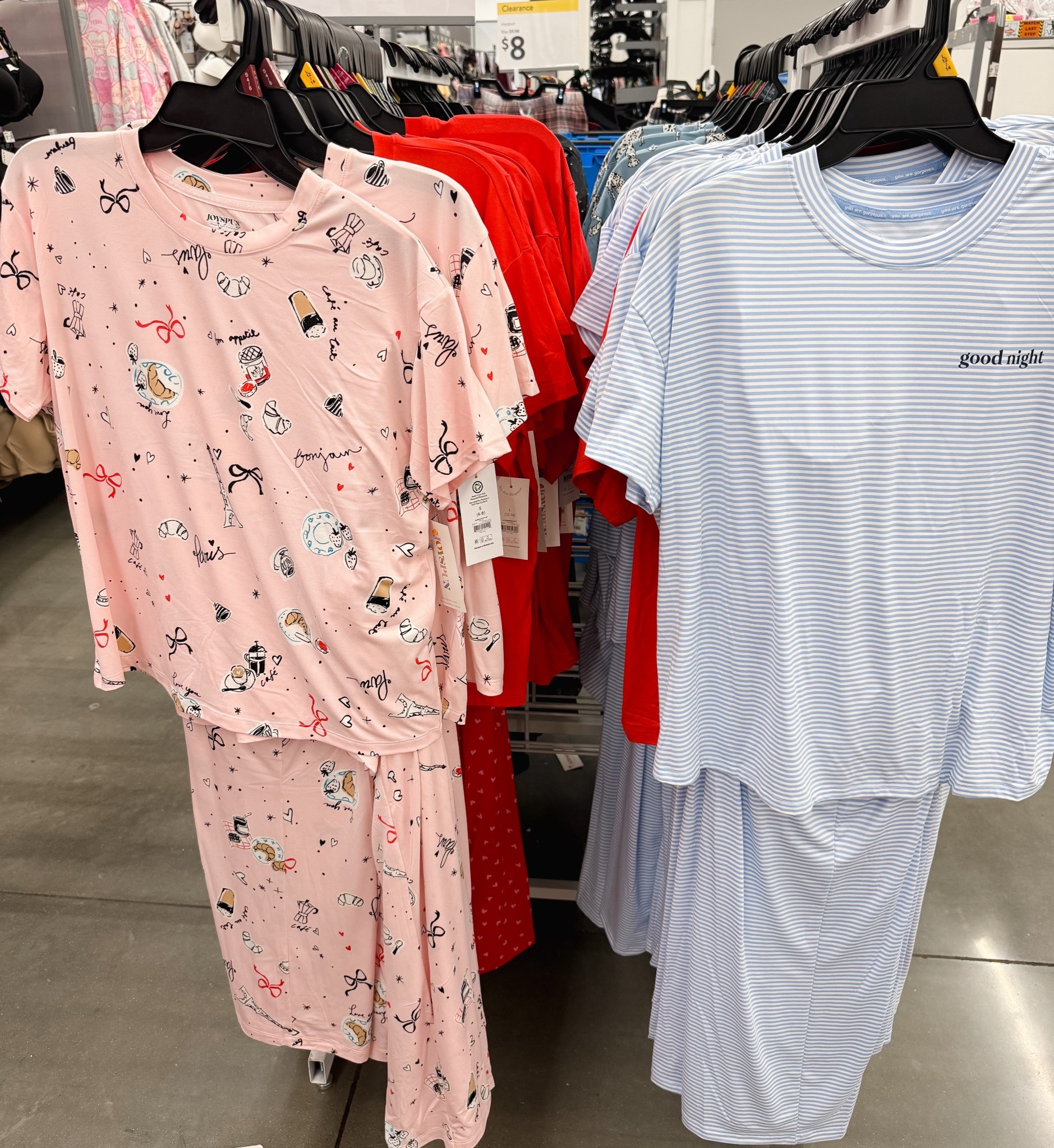 Lounge fits

#LTKmomlife #LTKdayinmylife #LTKgrwm