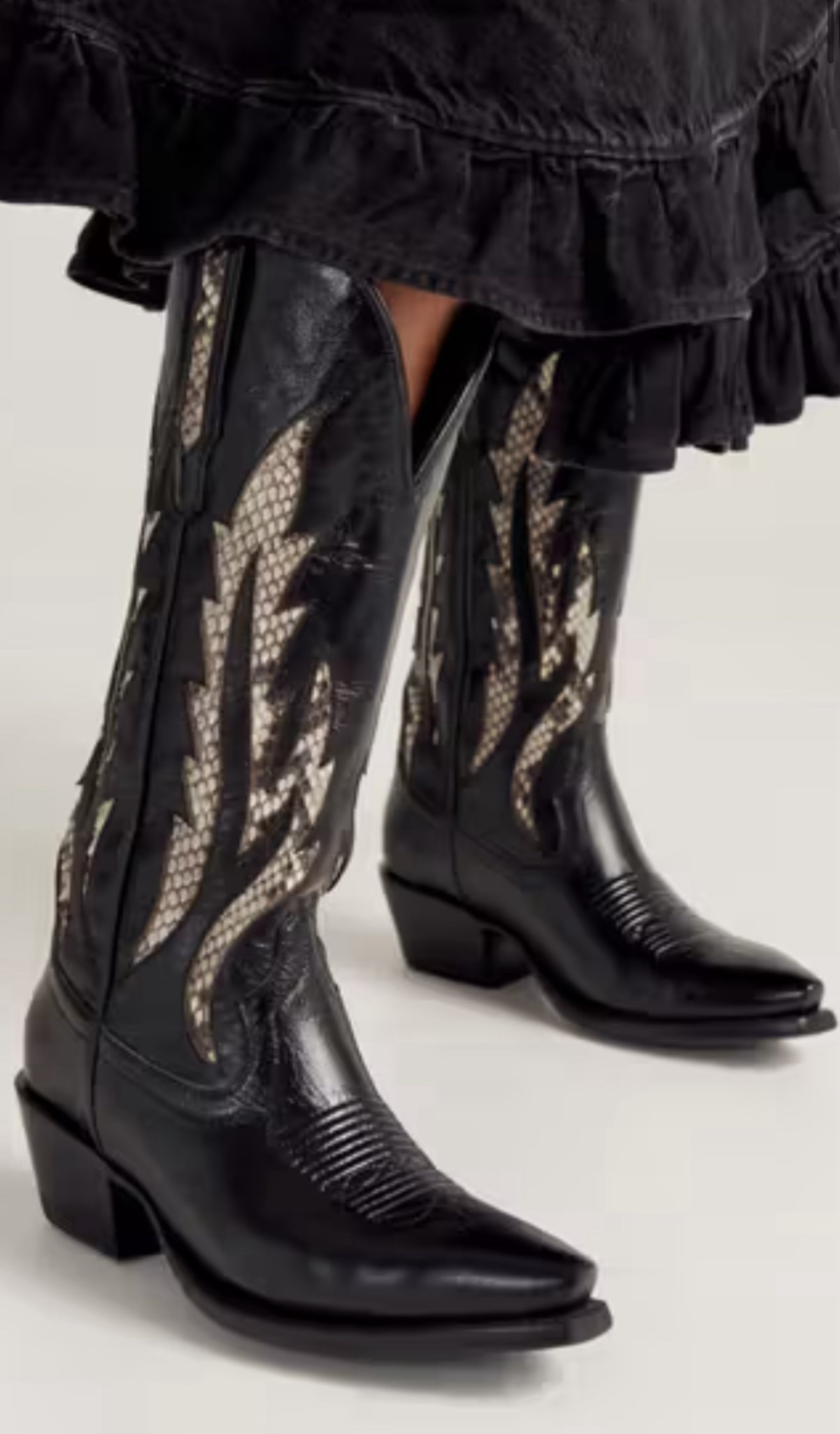 Limited edition patent boot 

#LTKSeasonal #LTKHoliday #LTKootd