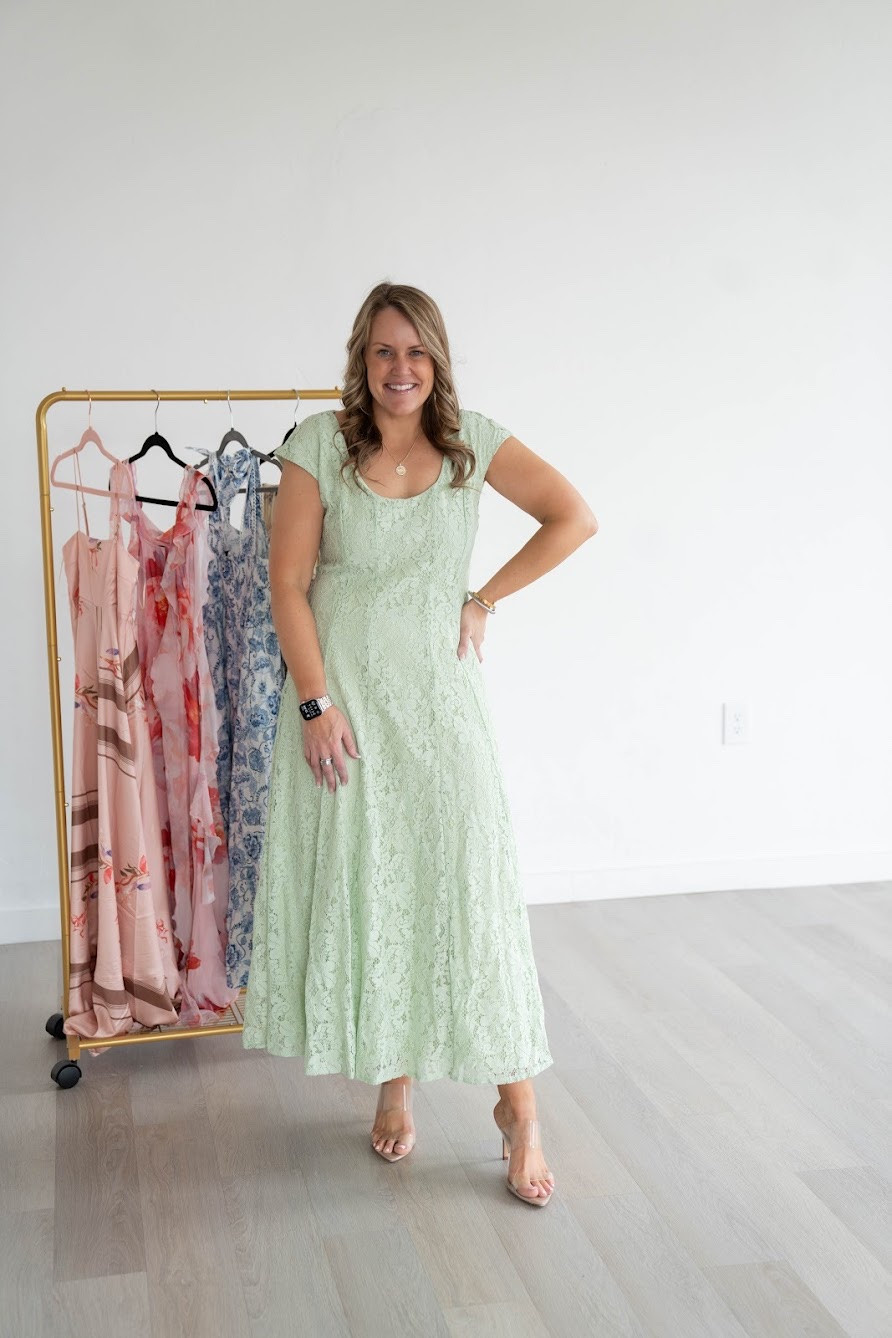 Wedding Guest Dresses

Petal & Pup  midi dress   floral dress  heels  trendy outfits  spring fashion  spring dress spring outfit  spring wedding  summer wedding


#LTKootd #LTKgrwm #LTKWedding