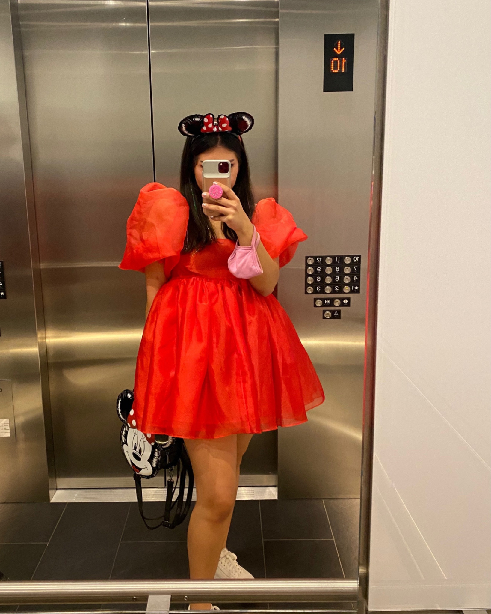 Selkie puff dress for a day at Disneyland. #reddress #holidaydress #holidaypartydress #selkie #selkiedress #selkiepuffdress #disneyoutfit #disneyworldoutfit #disneylandoutfit #disneystyle #minniemouse #loungefly 