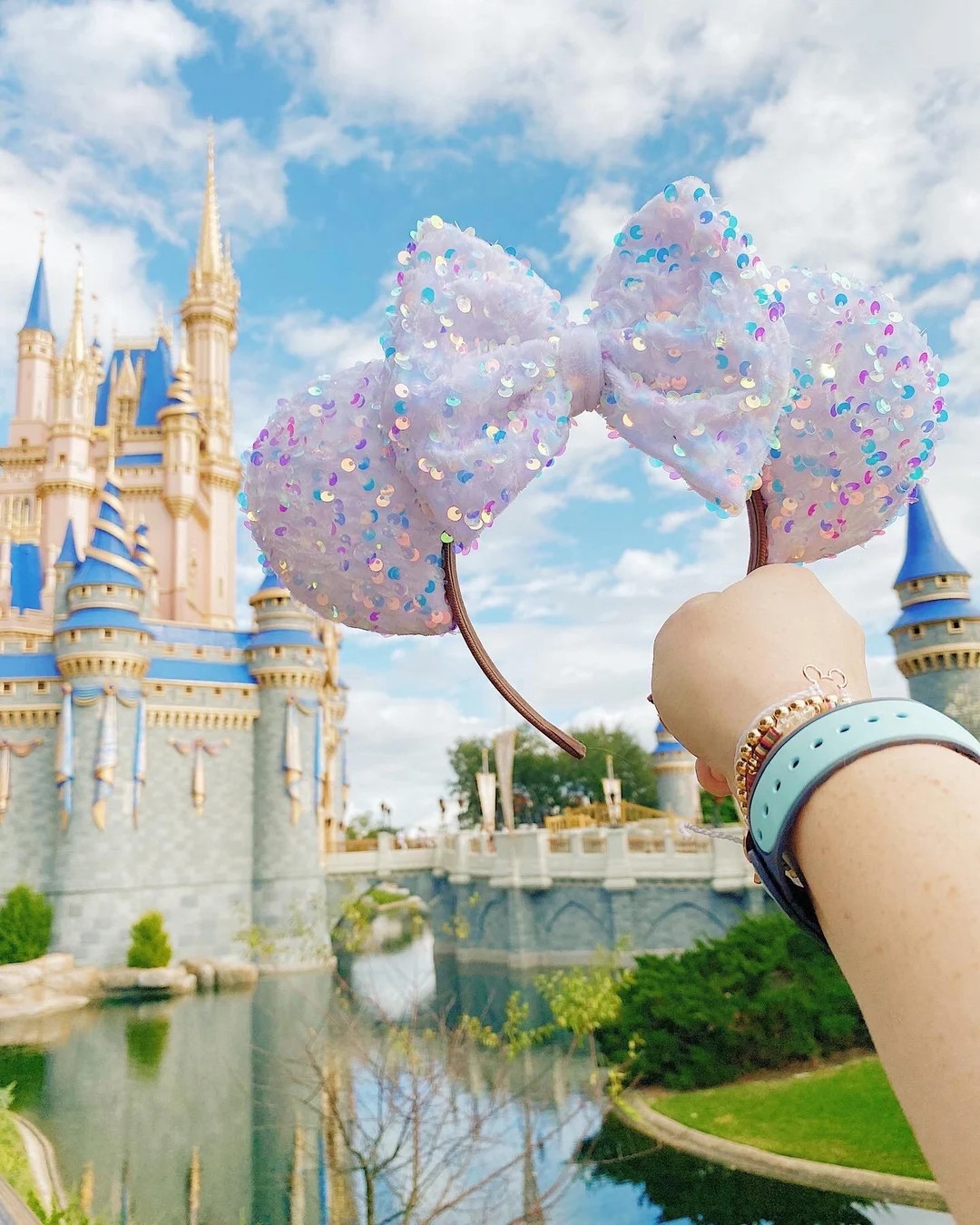 Arendelle Sequin - Minnie Ears - PREORDER! | Etsy (US)