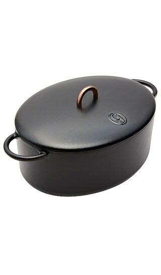 Great Jones The Dutchess 6.75-quart Dutch Oven in Black. | Revolve Clothing (Global)