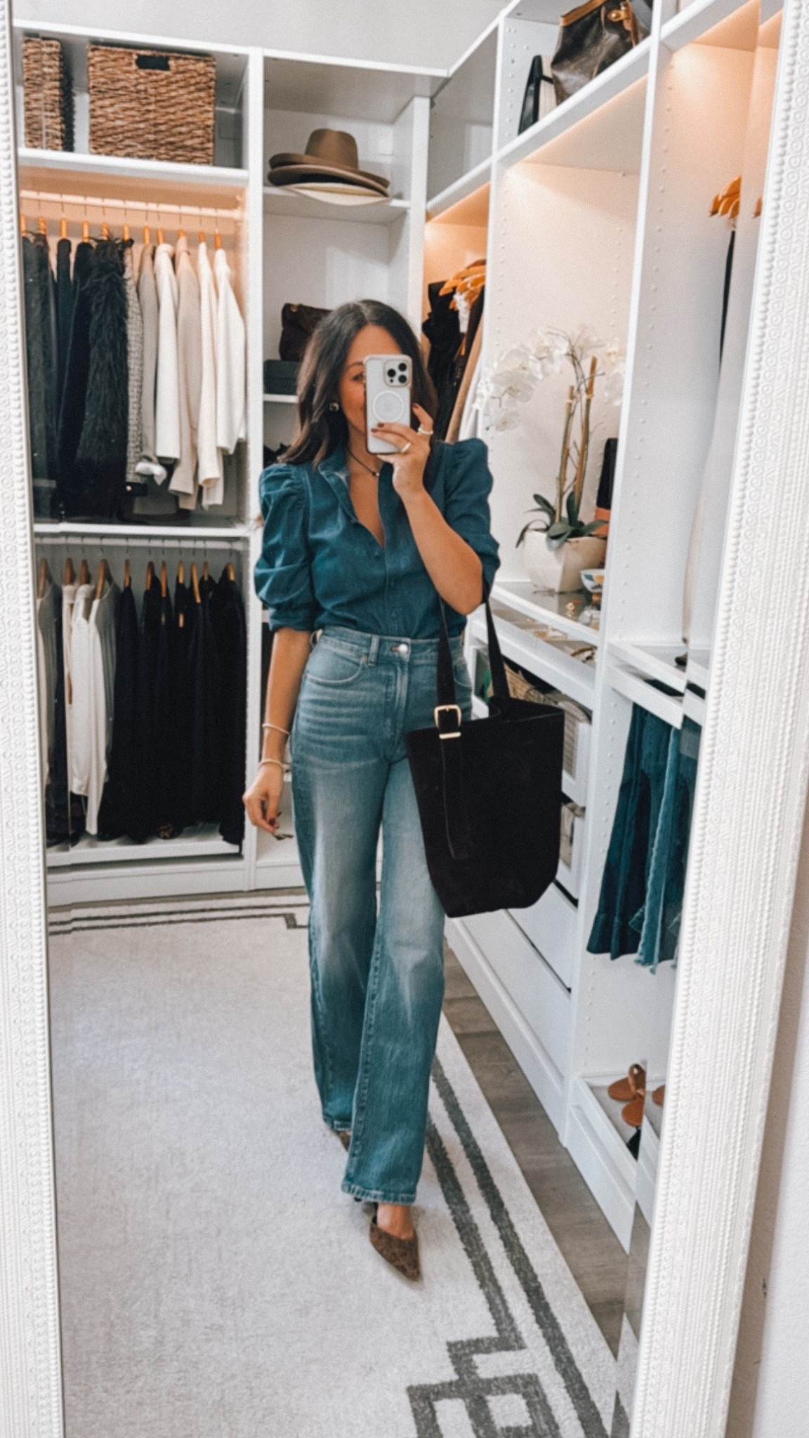 Top and jeans are part of the Madewell sale! 30% off sitewide⭐️
Fit TTS

#LTKSaleAlert #LTKOver40