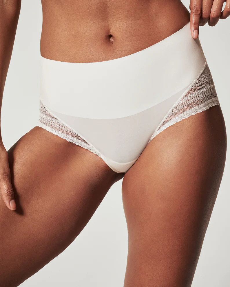 Undie-tectable® Illusion Lace Hi-Hipster | Spanx