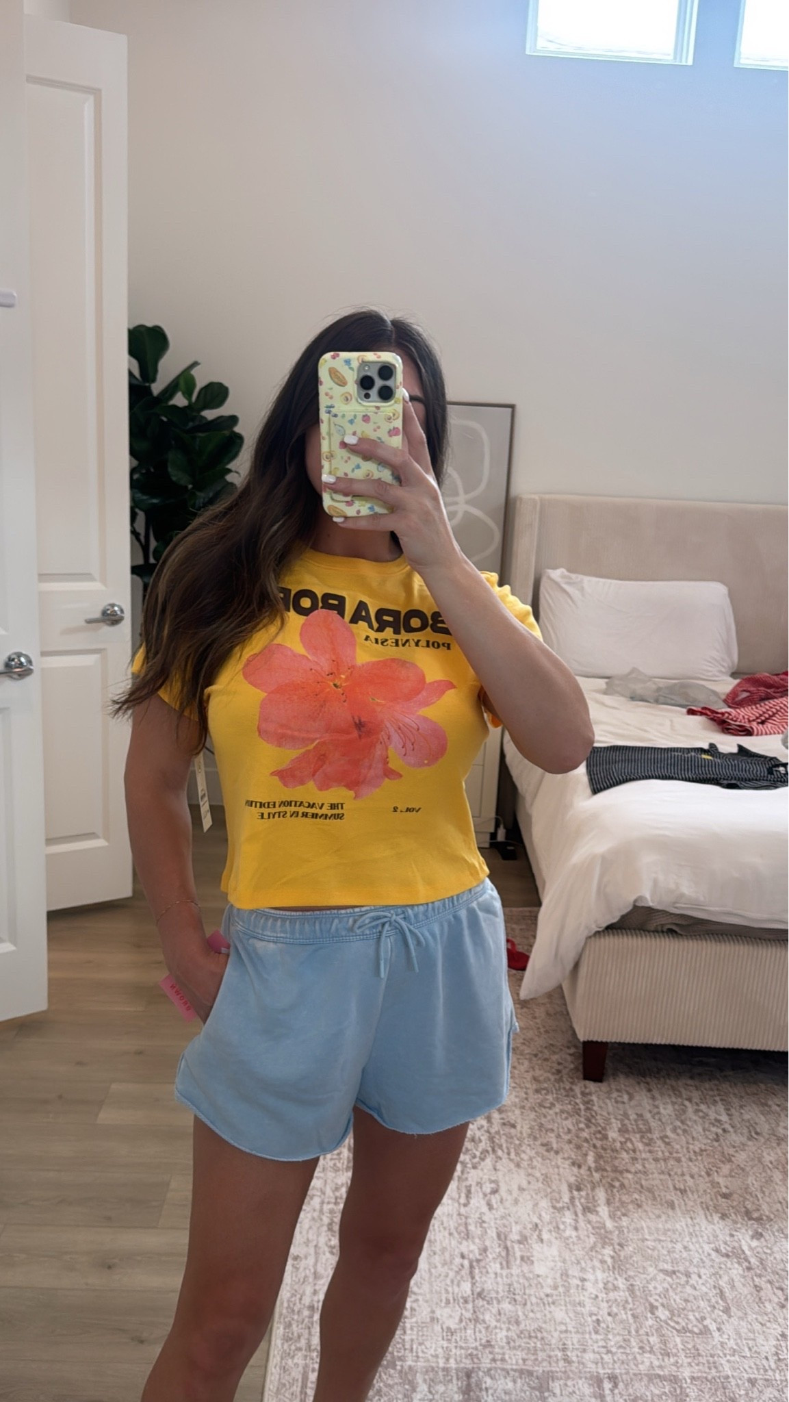 Summer OOTD 🌺

#walmart #haul #comfy #casual #ootd #graphictee #summer

#LTKmomlife #LTKgrwm #LTKootd