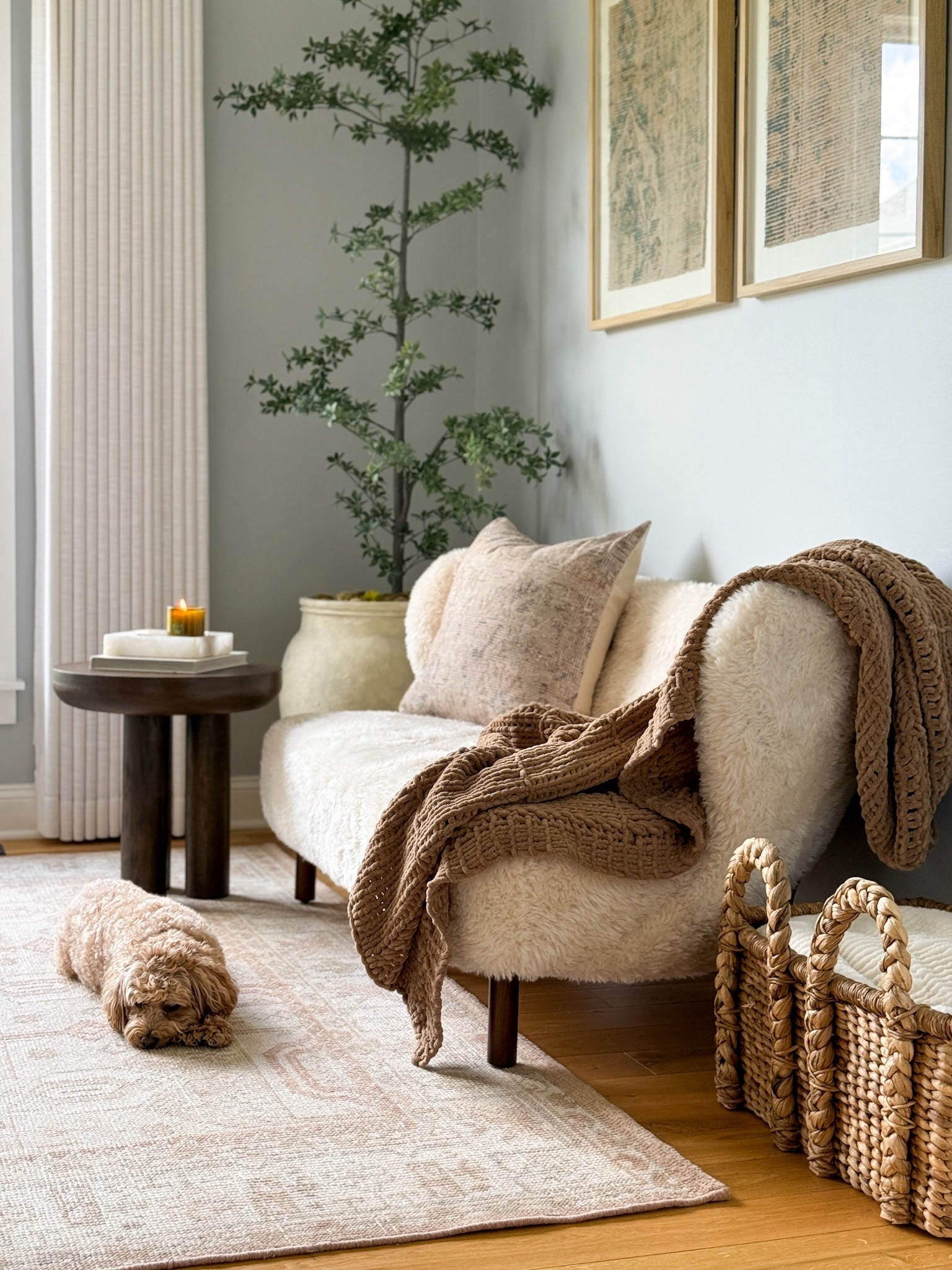 Manhattan Home Design, @manhattenhomedesign, office furniture, cozy home, interiors, home inspo, office
inspo, sheepskin, neutral decor, work from home, transitional, modern, organic

#LTKHome #LTKSaleAlert