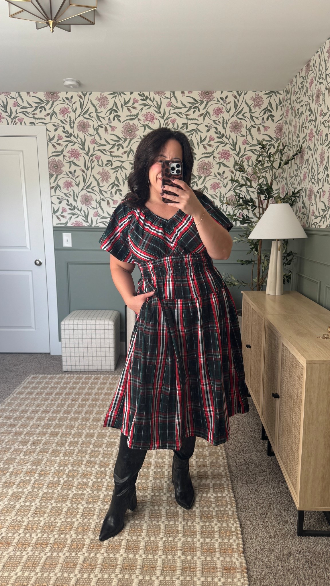 Walmart dress for the midsize wearing large perfect for the holidays! 

#LTKMidsize #LTKHoliday #LTKgrwm