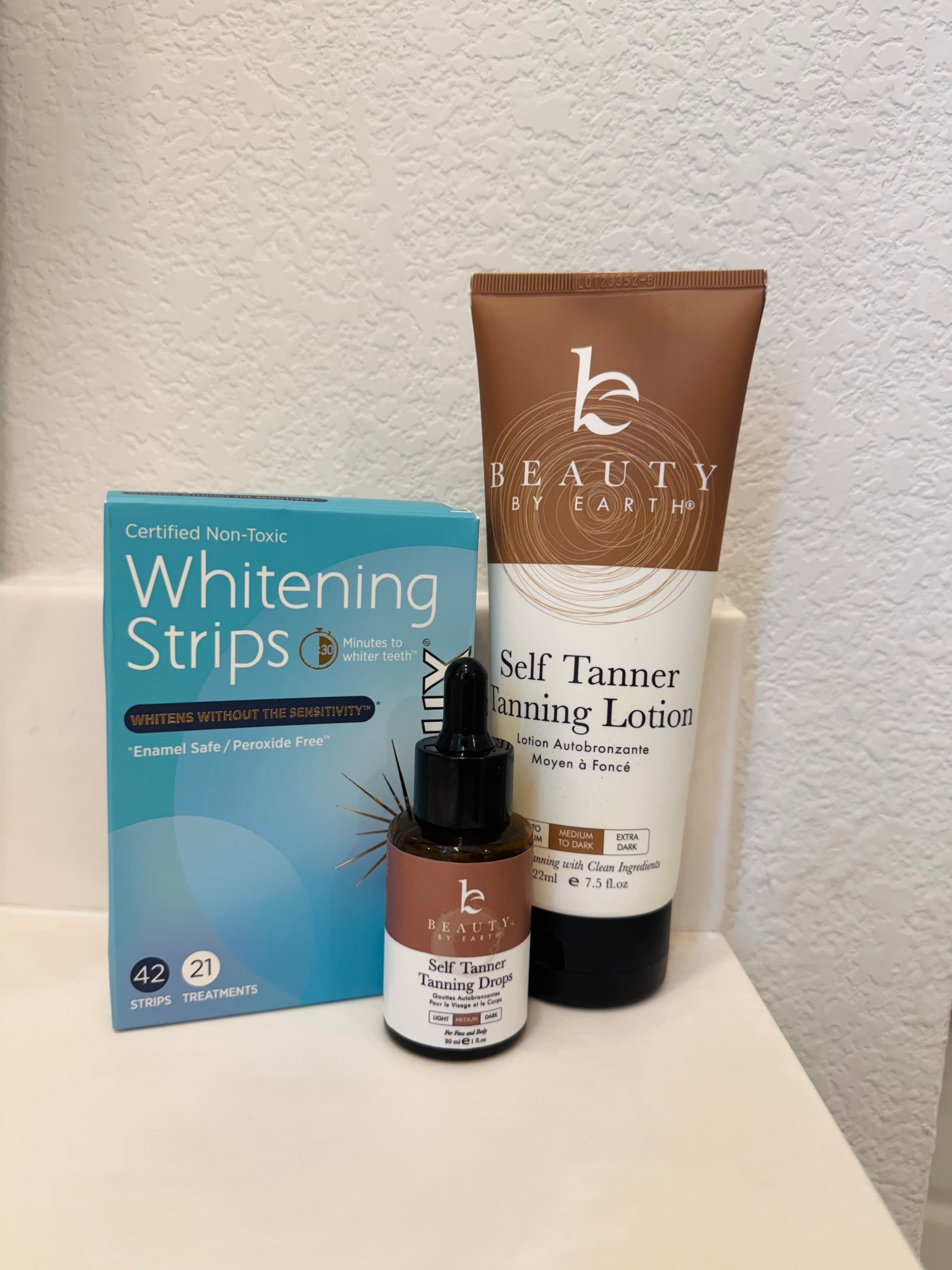 When you just need a pick me up 💁🏻‍♀️

24 weeks pregnant with twins and not feeling like myself at all. I feel like I don’t recognize myself. This is silly but white teeth and being tan really can just make a girl feel brand new. Here are my favorite non toxic versions of those products 💗 

#LTKStyleTip #LTKBump #LTKBeauty