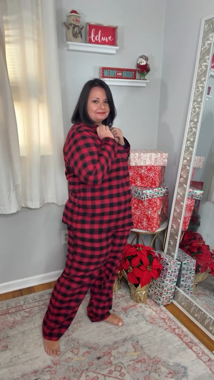 The best part about the holiday season is definitely to cute pajamas! 
.
These #holidaypjs from @womanwithin are cute, comfy, affordable, and size inclusive! 
.
.
#jacquelinethequeen #womanwithin #plussizepjs #holidaypajamas #tomsriver #tomsriverlocal

#LTKHoliday #LTKMidsize #LTKPlusSize