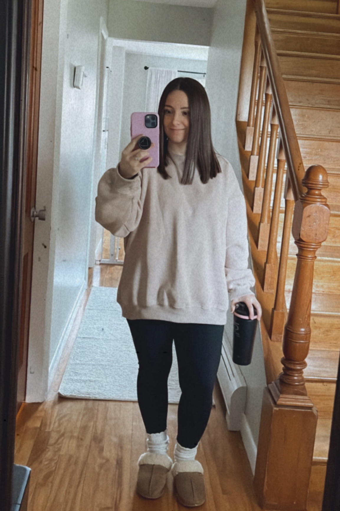 Cozy maternity friendly outfit 

#LTKGiftGuide #LTKSeasonal #LTKbump