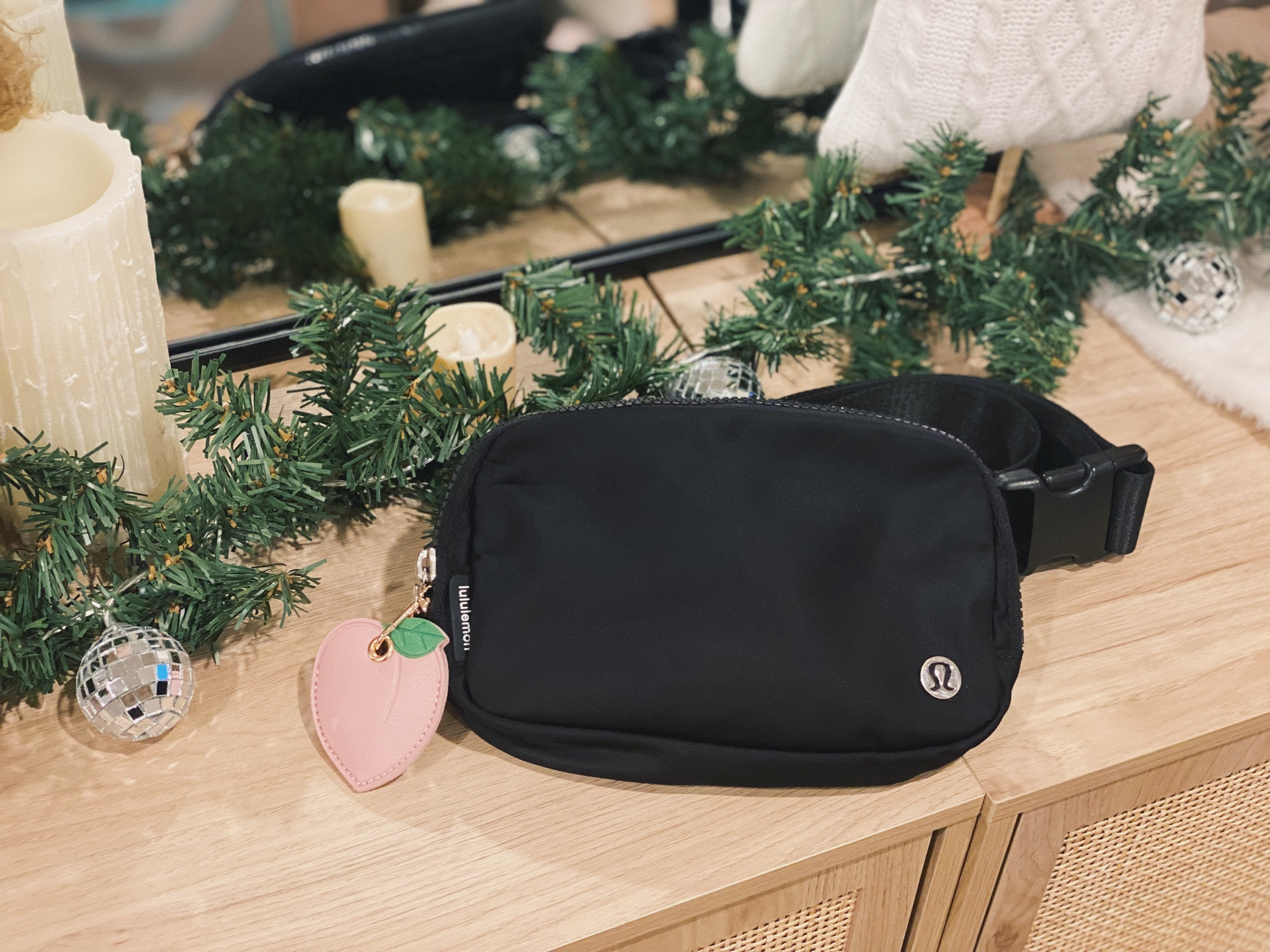 Lululemon’s UNISEX Everywhere Belt Bag 

My go to bag for running errands. And I added my Apple AirTag with the cutest peach AirTag holder. (From Amazon)

•Fleece
•Clear
•Velour
•Mini
•Quilted
•Quilted velour 

[“This compact yet capable belt bag has space for your phone, keys, and all the adventure you can fit inside a day.”]

Belt bag, Fanny pack, mini bags gifts for woman gifts for men under $50 under $100 under $40 Apple AirTags  holder gym daily wear 

#LTKitbag #LTKGiftGuide #LTKfindsunder100