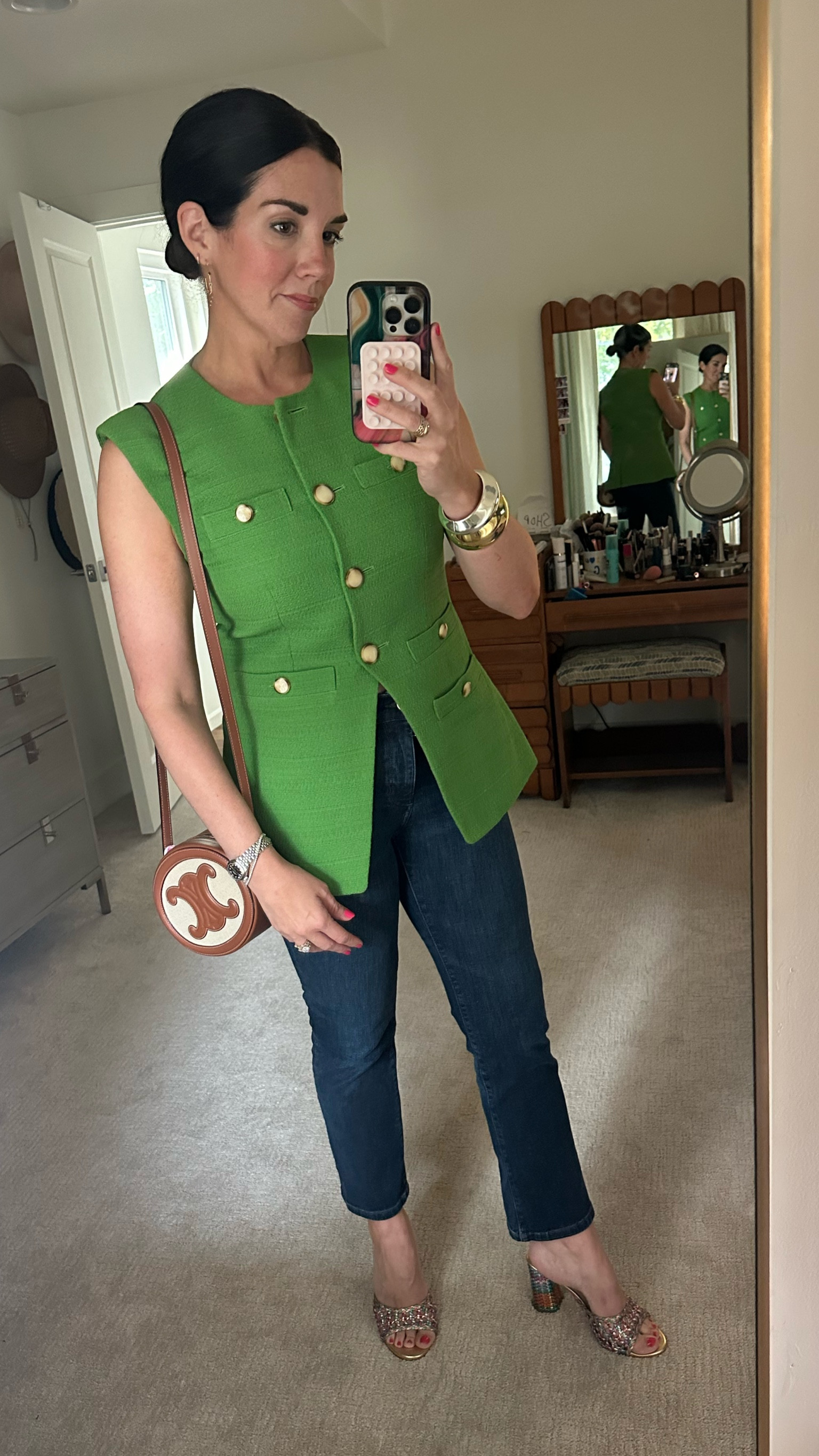 My fave VB best but I found a good look-a-like! Also, these shoes are some of my fave! Found several new pairs on poshmark!