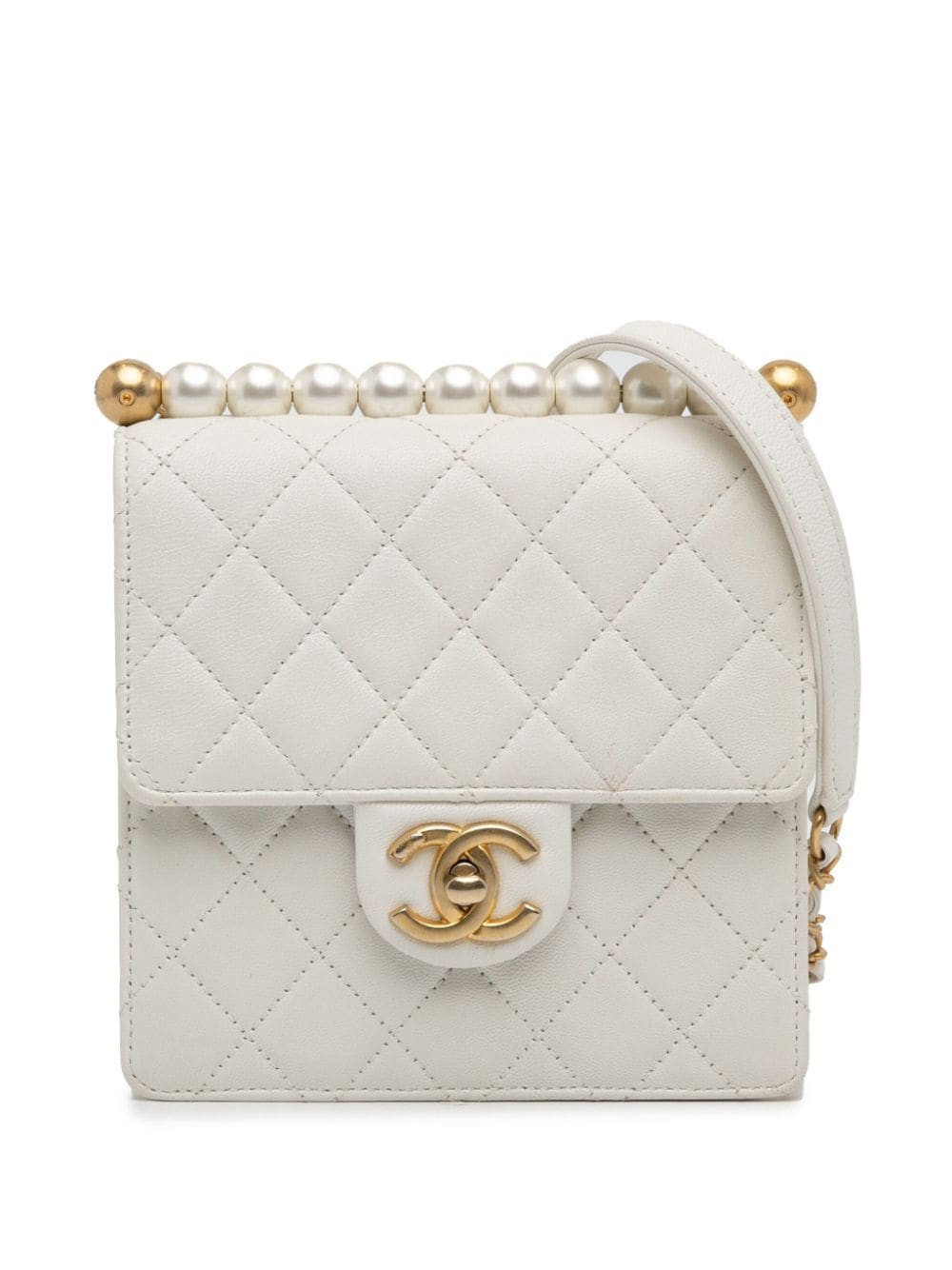 CHANEL Pre-Owned 2019 Small Chic Pearls Flap crossbody bag - White | Farfetch Global