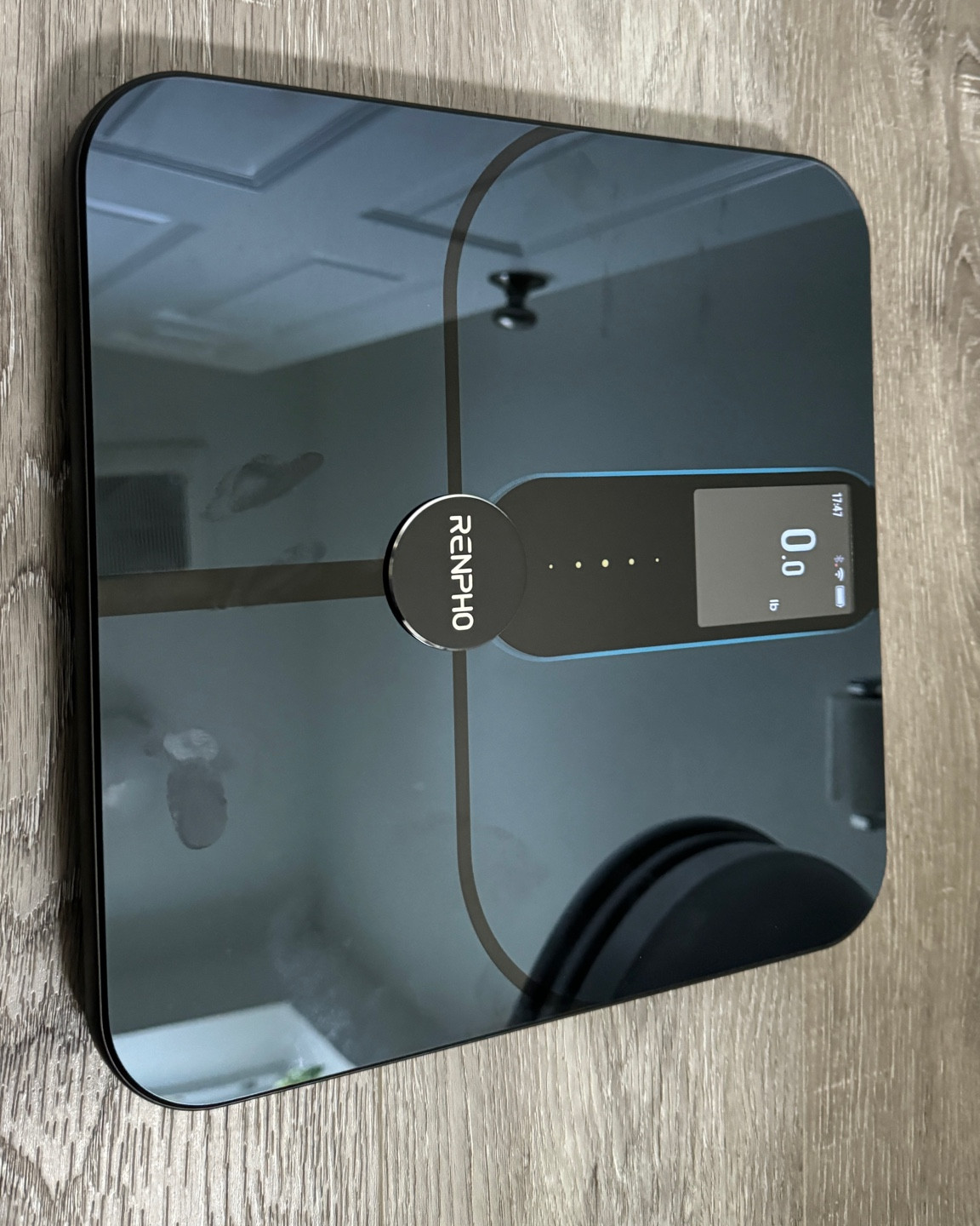 Renpho Elis Nova Smart Scale, measures more than just weight and fat. 

#LTKVideo #LTKFitness #LTKActive