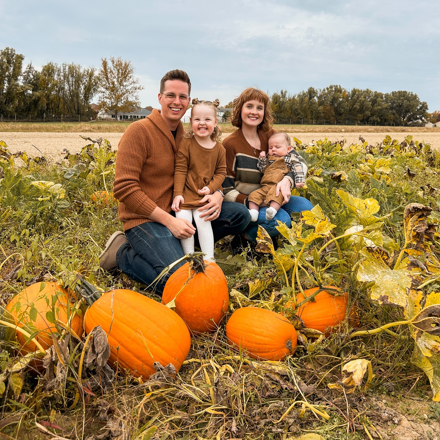 Pumpkin patch photos 🎃

Fall family photos, autumn photos, kid photos, sibling photos, farm photos, fall family photography, fall family outfit inspiration, family of four

#LTKkids #LTKfamily #LTKbaby