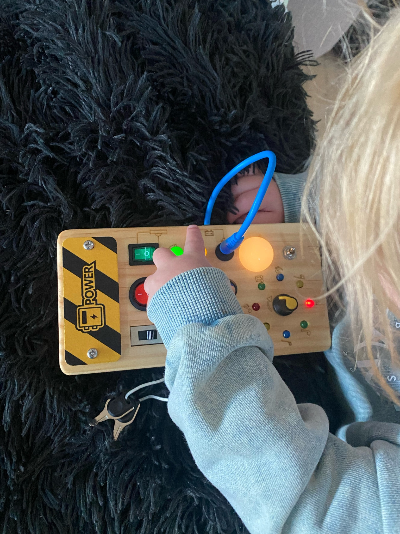 Gift guide, toddler gift ideas, toddler travel toys, toddler travel essentials, toddler birthday gifts, toddler boy holiday gifts, toddler busy board, toddler educational toys, non screen time

#LTKkids #LTKHoliday #LTKGiftGuide