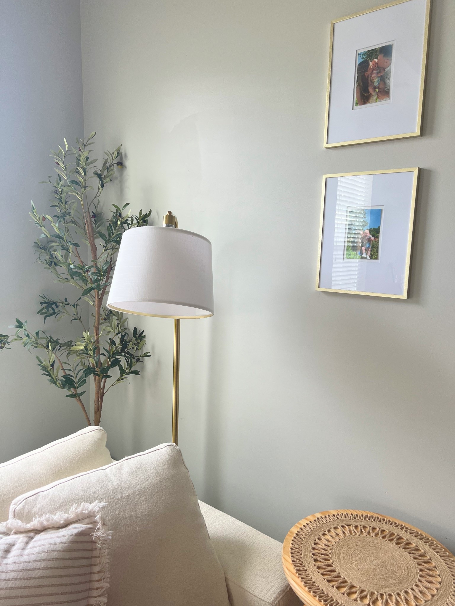 Cozy vibes🫶🏻🌿 #LTKfurniture #LTKcozy #LTKpictures #LTKhome  

#LTKFindsUnder50 #LTKStyleTip