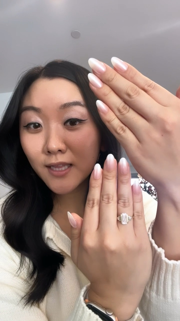 Here are the press-on nails that I love! These are from Dashing Diva, and they last a pretty long time for me!
#almondnails #nailinspo #valentinesdaynails #productreview Here are the press-on nails that I love! These are from Dashing Diva, and they last a pretty long time for me!
#almondnails #nailinspo #valentinesdaynails #productreview

#LTKVideo #LTKbeauty #LTKstyletip
