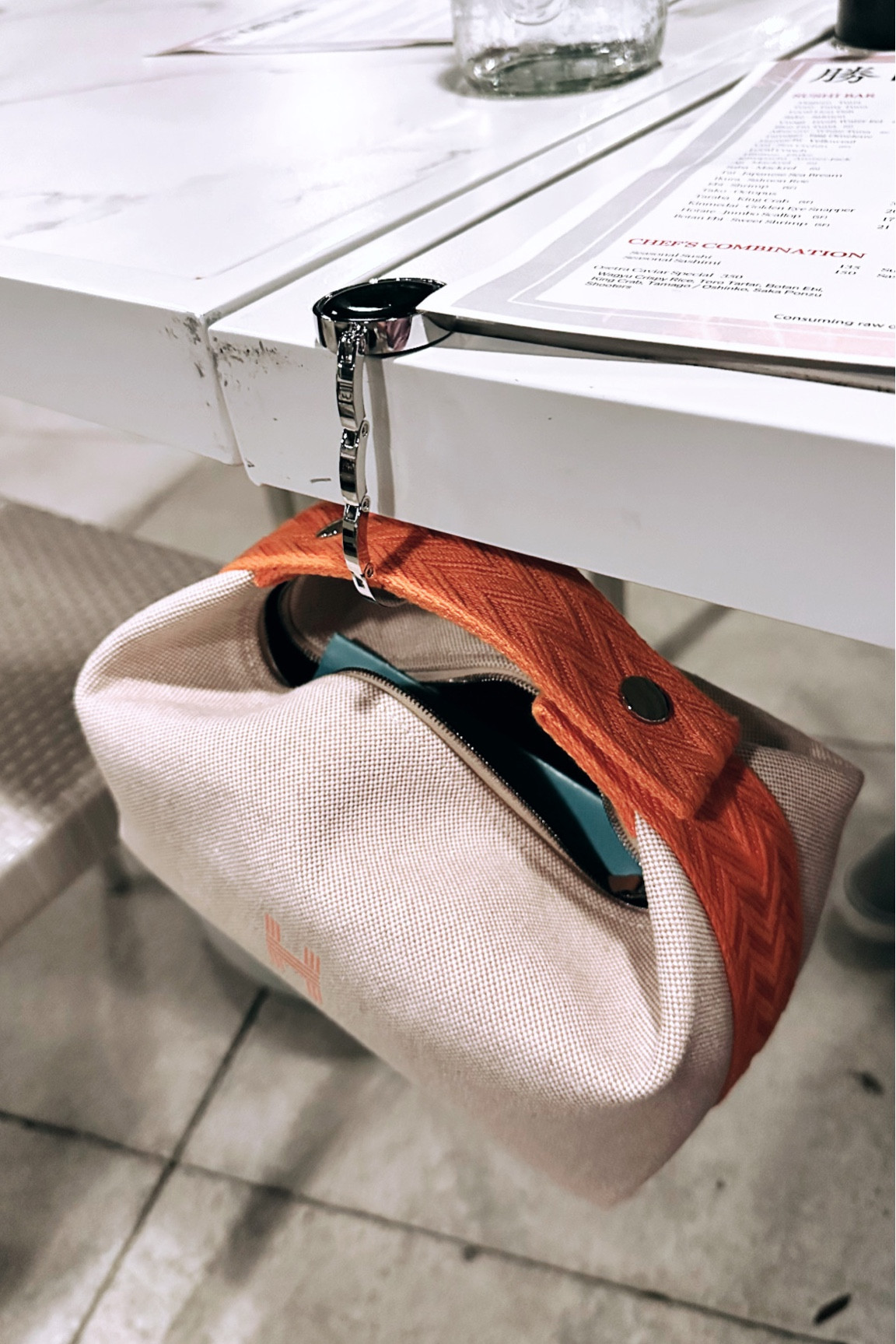 bag hook for dinner 

#LTKtravel #LTKitbag #LTKfindsunder50