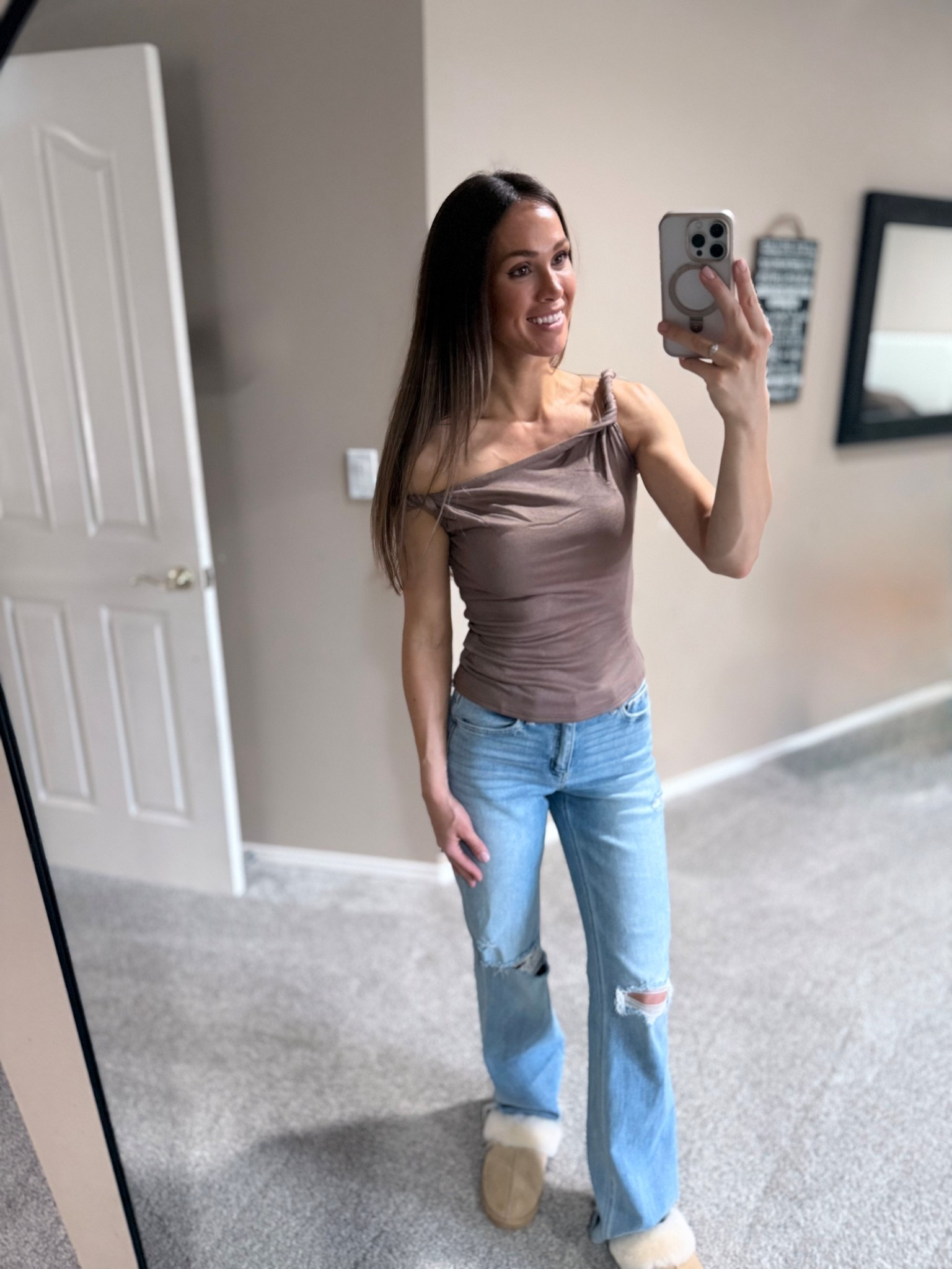 Amazon top the prettiest brown trending… size small. If you’re between sizes size down

#LTKmomlife #LTKootd #LTKStyleTip