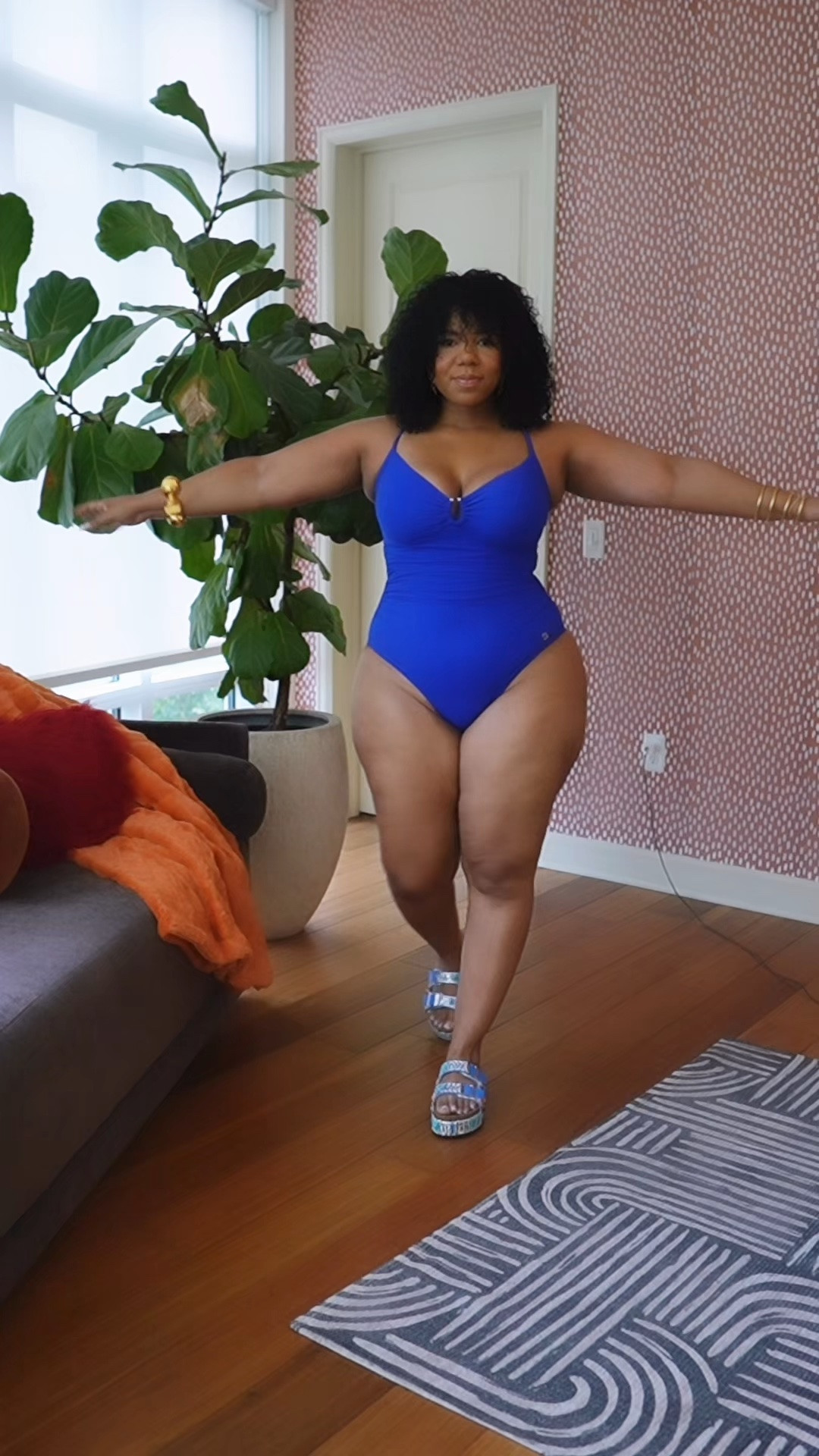 What they call the “tummy tuck” swimsuit