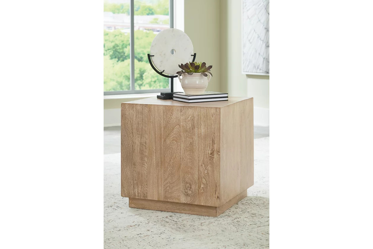 Belenburg Accent Table | Ashley | Ashley Homestore