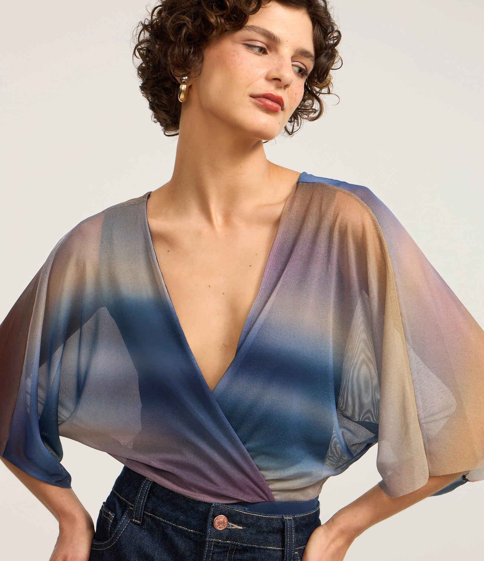 Body em Tule Transpassado com Decote em V Degradê Azul/Marrom/Lilás - Lojas Renner | Renner (BR)