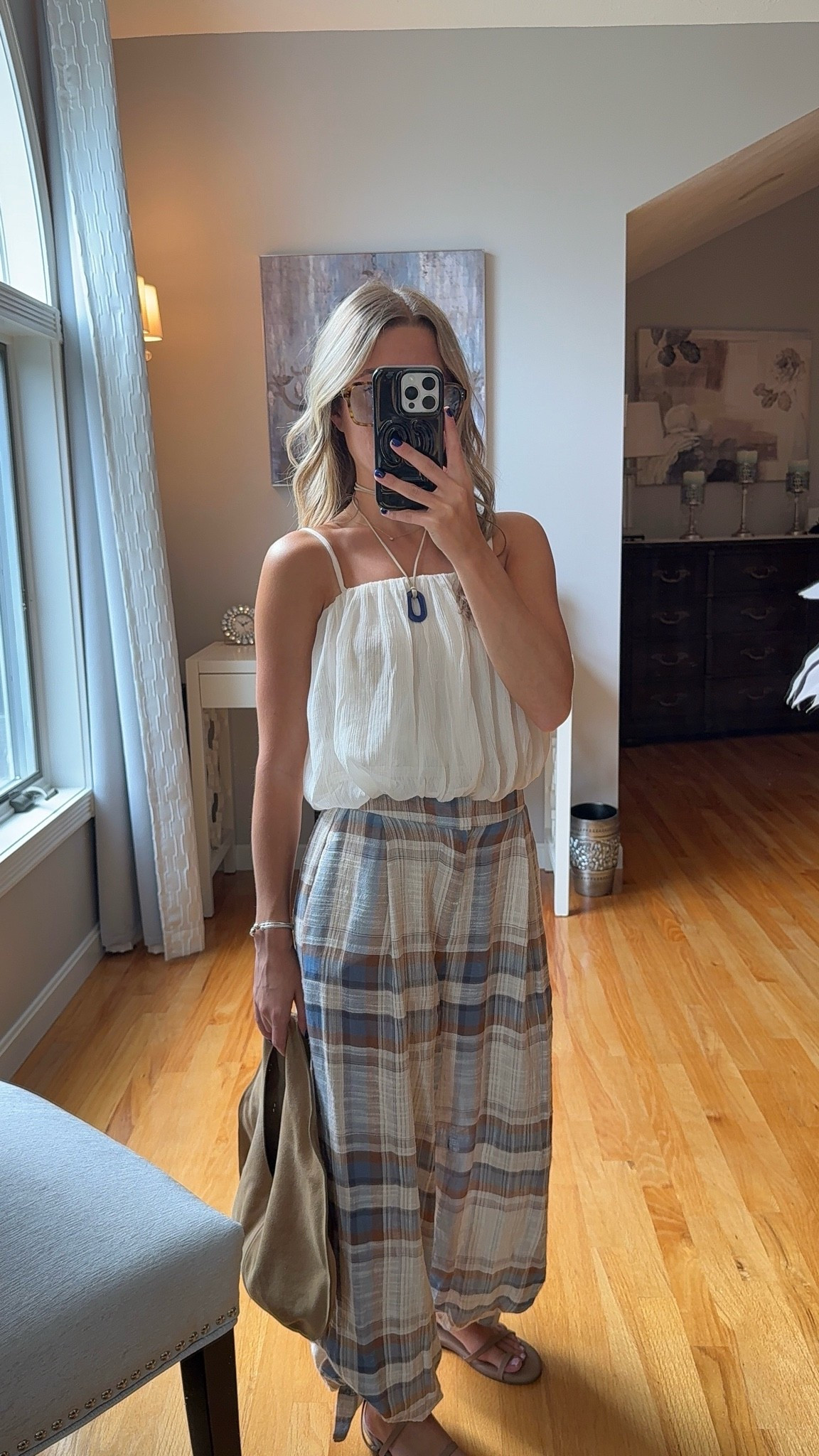 pants are Zara ( linked on my shopmy) also linking a very similar shirt