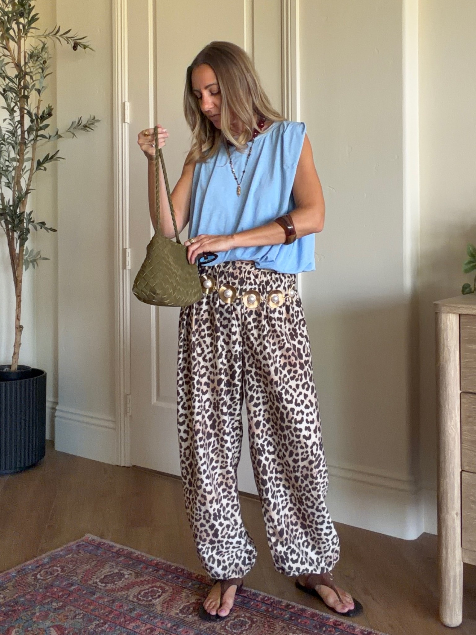 Todays outfit
Amazon top size small
H&M leopard balloon pants size xs
Amazon accessories

#LTKootd #LTKgrwm #LTKSaleAlert