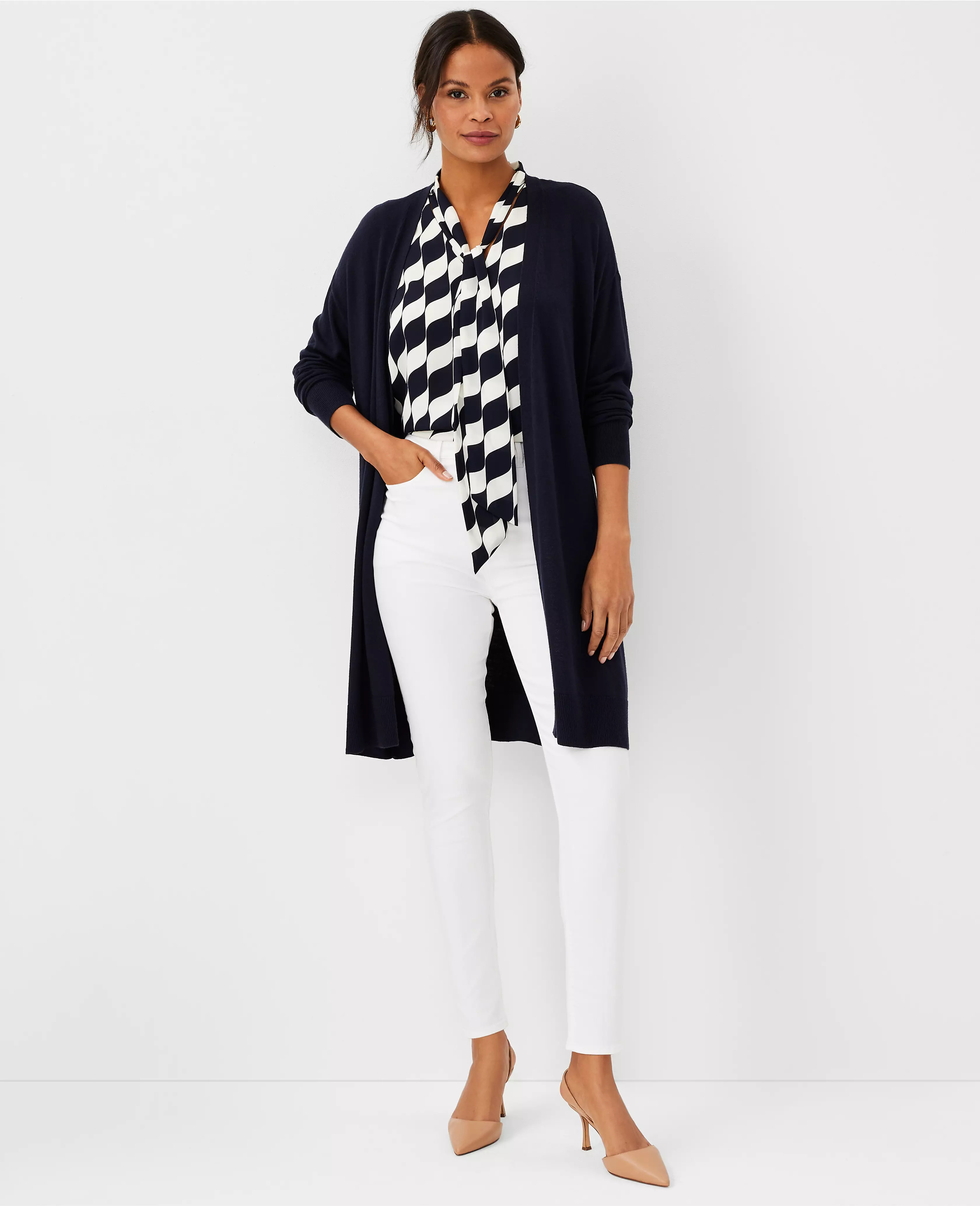 color: Night Sky


 








selected | Ann Taylor (US)