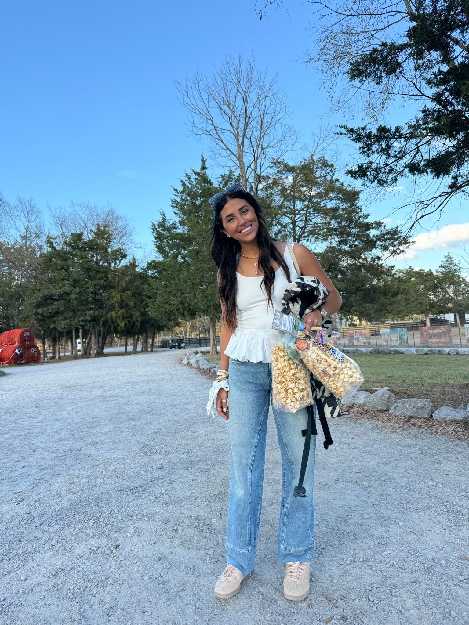 Top: medium
Jeans: 27

Dressupbuttercup.com #dressupbuttercup #dederaad 

#LTKFindsUnder100 #LTKStyleTip #LTKSaleAlert