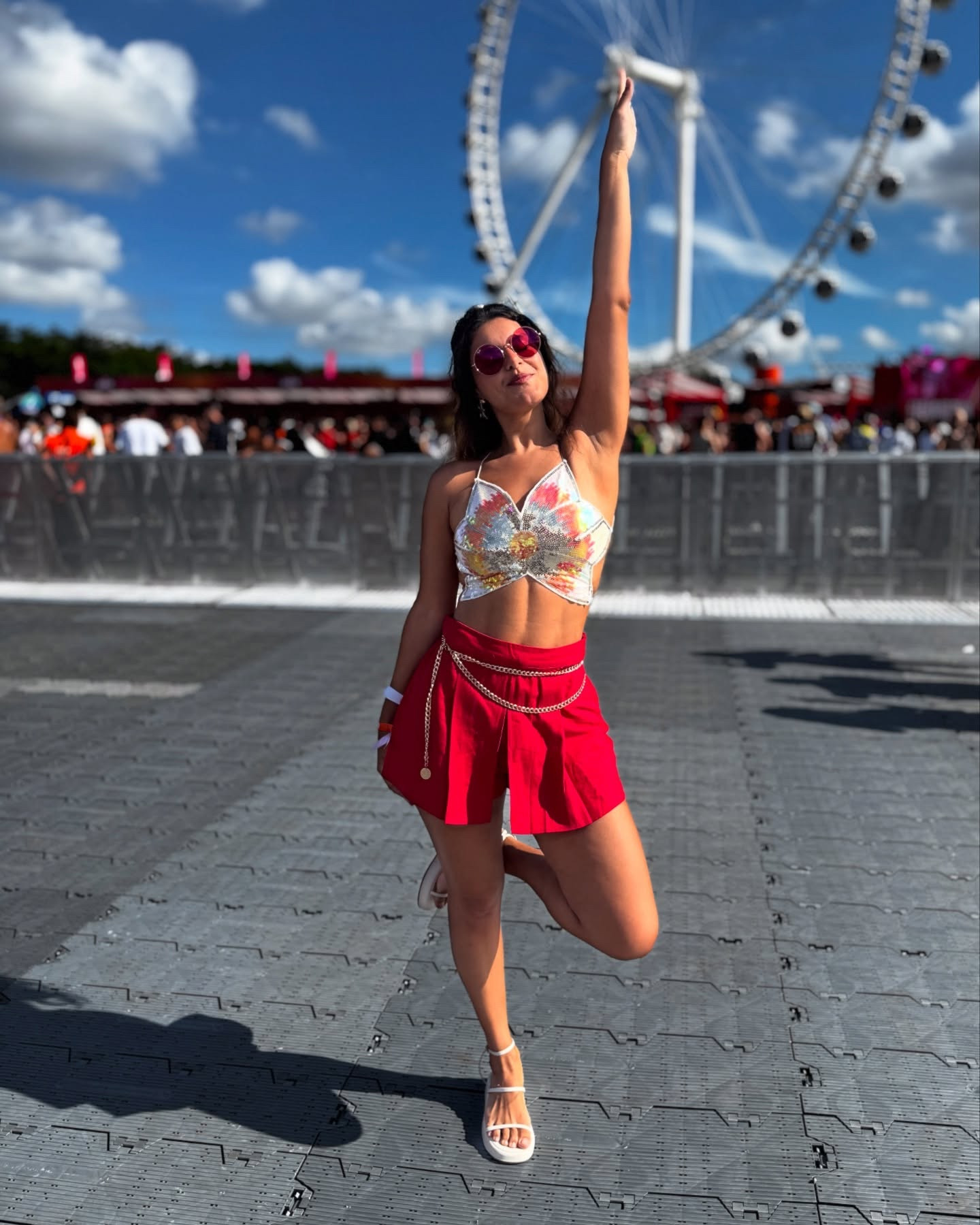 ~ Sonhei que eu tava num lugar legal. Meu coração tava pulando carnaval 🍒✨🎊🍾